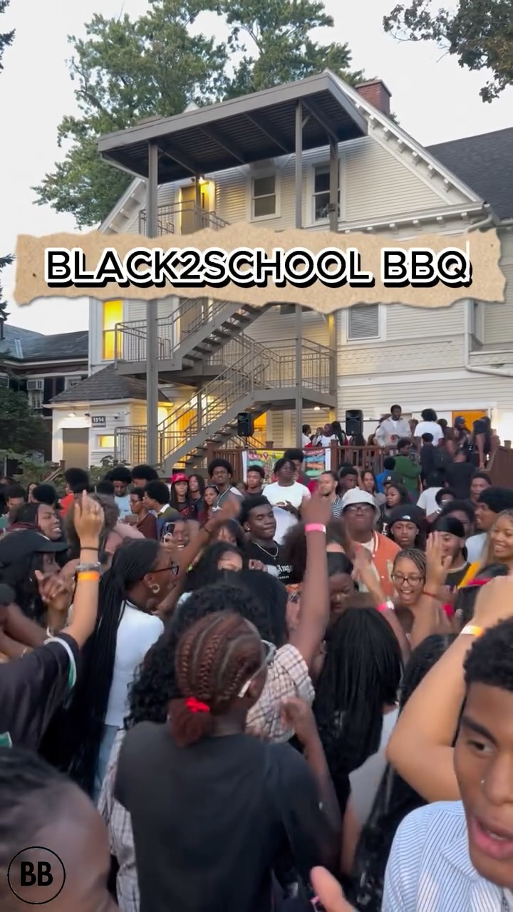 WE’RE OFFICIALLY BACK! 🙂↕️🫣
Scenes from the annual @fmo_nu Black2School Cookout! Do you peep your city? 👀 Tag who you see!
shot, edited by @hannah.ajogbeje