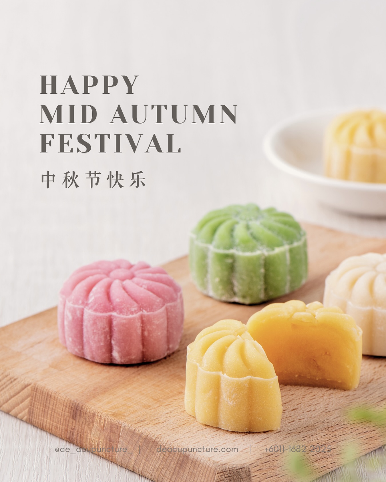 Happy Mid-Autumn Festival🌕🐇!
Wishing you a joyous Mid-Autumn Festival filled with mooncakes, laughter, and family. May the full moon bring you good fortune and happiness.
中秋節快樂!
_
#traditionalchinesemedicine #中医 #tcm #wellness #health #mindfulness #selfcare #malaysia #KL #PJ #de_acupuncture_ #医心医意中医坊
#DeAcupuncturexHerbsCentre
//
👩🏻⚕️医心医意中医坊
De Acupuncture x Herbs Centre
🇲🇾Certified TCM Practitioners
📣Appointment only, no walk-ins
📍Subang Jaya USJ 1 诊所
🈺Tue-Sat 9am-6pm
☎️WhatsApp 011-1682-2025
🌐deacupuncture.com