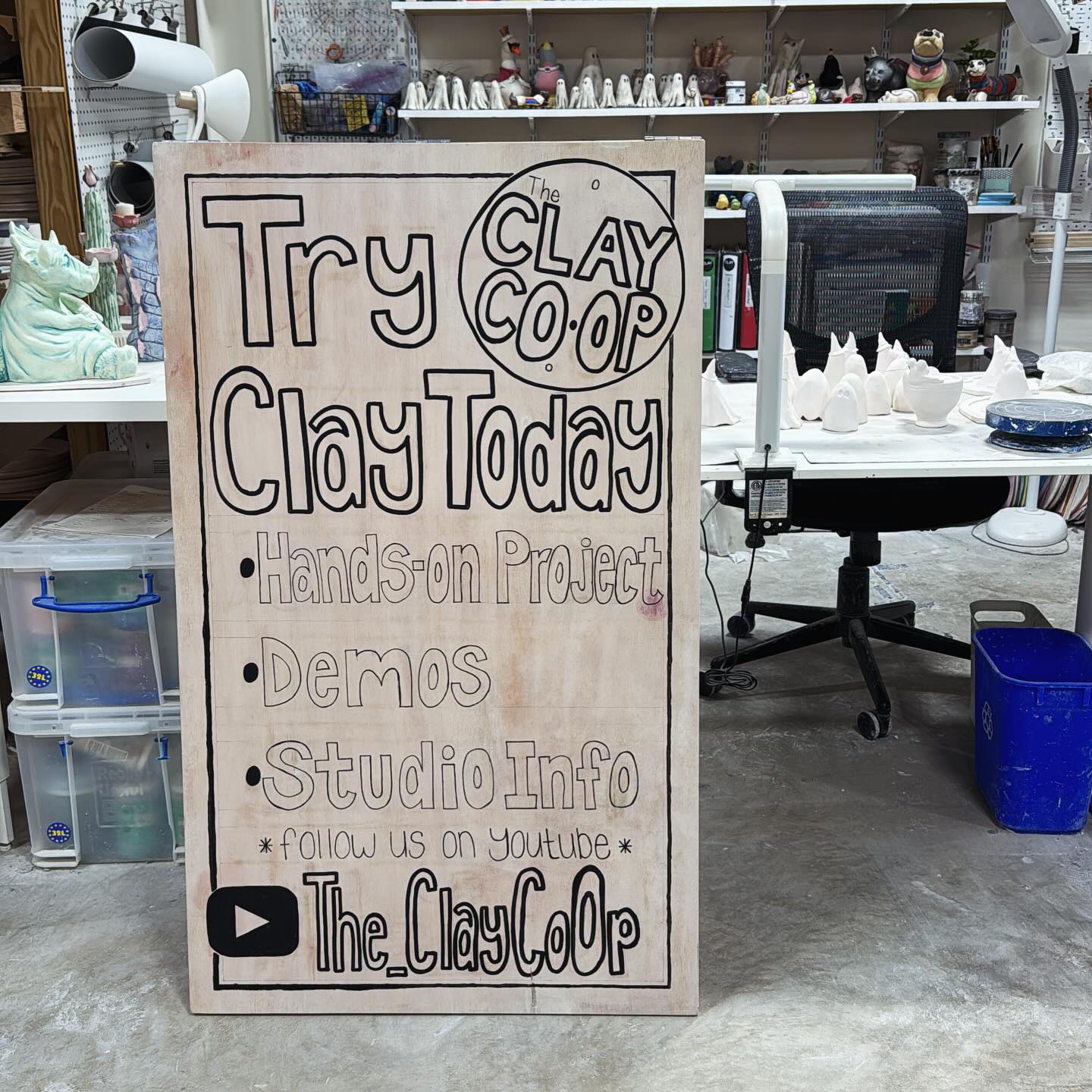 We can’t wait to see you 🎉 at @clayfestivaldc this Sunday, 11–4pm! 🎨✨
Join us for a hands-on clay experience 🖐️🪵, live demos 👩🏭, and a curated selection of handmade pots 🏺 for sale.
Huge shoutout to @samiamceramics for creating our awesome sign 🙌❤️
#ClayFestivalDC #ClayCommunity #HandmadeCeramics #PotteryLove #MadeInDC #CeramicArt #ShopLocalDC