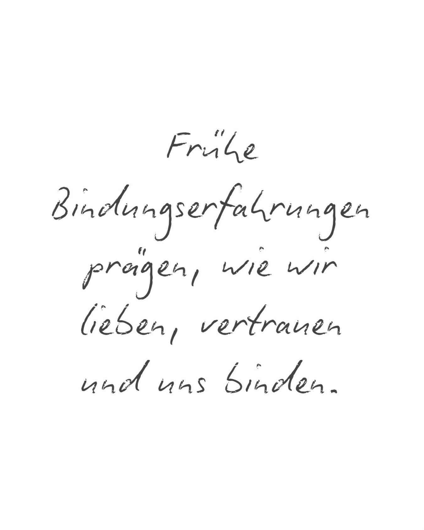 Unsere ersten Bindungen sind wie unsichtbare Wurzeln, die tief in unsere Seele greifen. Sie lehren uns, ob die Welt sicher ist, ob Nähe Geborgenheit oder Gefahr bedeutet, ob wir unser Herz öffnen dürfen oder es besser verschließen. Oft tragen wir diese frühen Prägungen leise in uns, ohne zu merken, wie sehr sie unsere Beziehungen formen.
Doch Bindung ist kein starres Schicksal. Sie ist ein lebendiger Prozess. In jeder Begegnung mit uns selbst, in jedem ehrlichen Gespräch, in jedem Moment des Mutes, sich verletzlich zu zeigen, liegt die Chance, alte Muster zu wandeln. Wir dürfen lernen, Vertrauen neu zu schreiben, Liebe neu zu fühlen, Verbundenheit neu zu erfahren.
Denn Heilung beginnt dort, wo wir erkennen: Unsere Vergangenheit erklärt uns – doch sie bestimmt uns nicht.
#paartherapie #beziehungsmuster #intimität #achtsamkeit #bewusstsein #selbstentwicklung #liebe #sexualtherapie