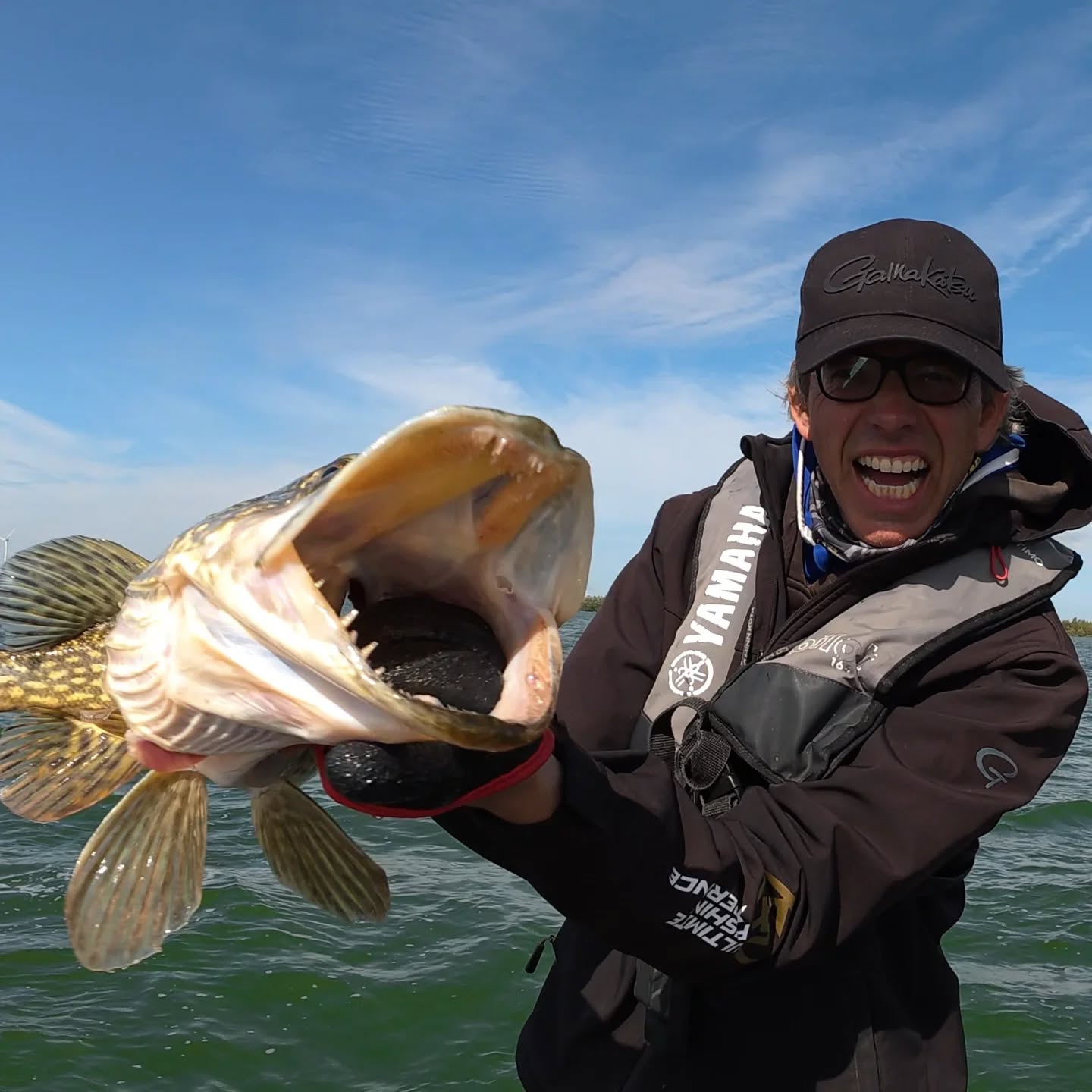 "Pure adrenaline! 💥 This pike rocketed up from the depths 🔥🎣
#yamahaprofishing #batterylabs #stcroixrods #proventocatch #lurefishingguide #spro #ufxfishing