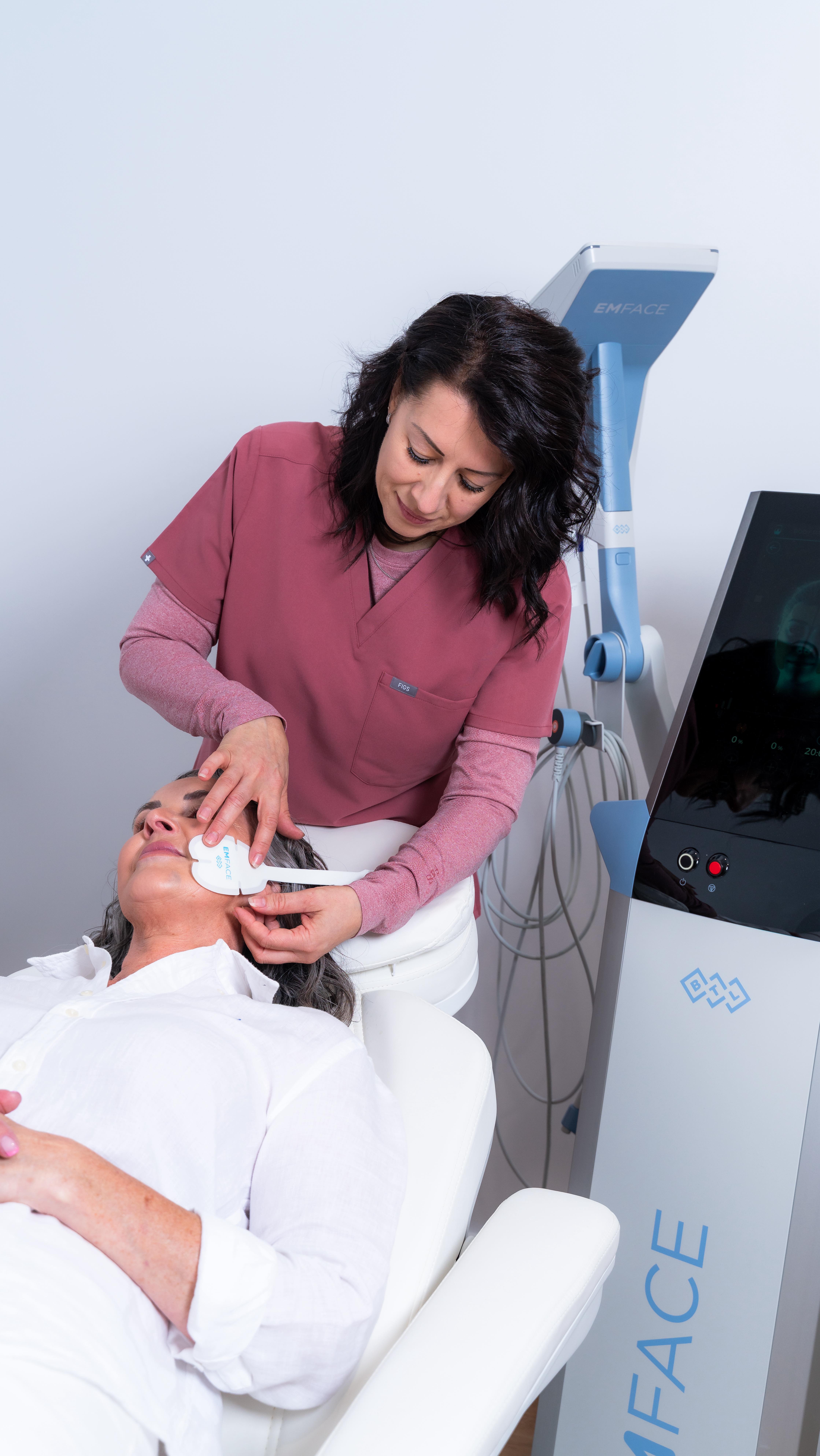 Christmas holidays are coming in fast!
If you want to feel fresher and look like you’ve already had that holiday you’re going on, treatments need to start now!
💛
#OgeeFacialRejuvenation
#cosmetictreatments skinrejuvenation #facialenhancement #NonSurgical #Emface #noninvasivetreatment #tixel #hydrafacial #noninvasivefacelift #collagenboost #skincliniccanberra
#canberrabeauty #canberraskinclinic #cosmetictreatments #antiaging