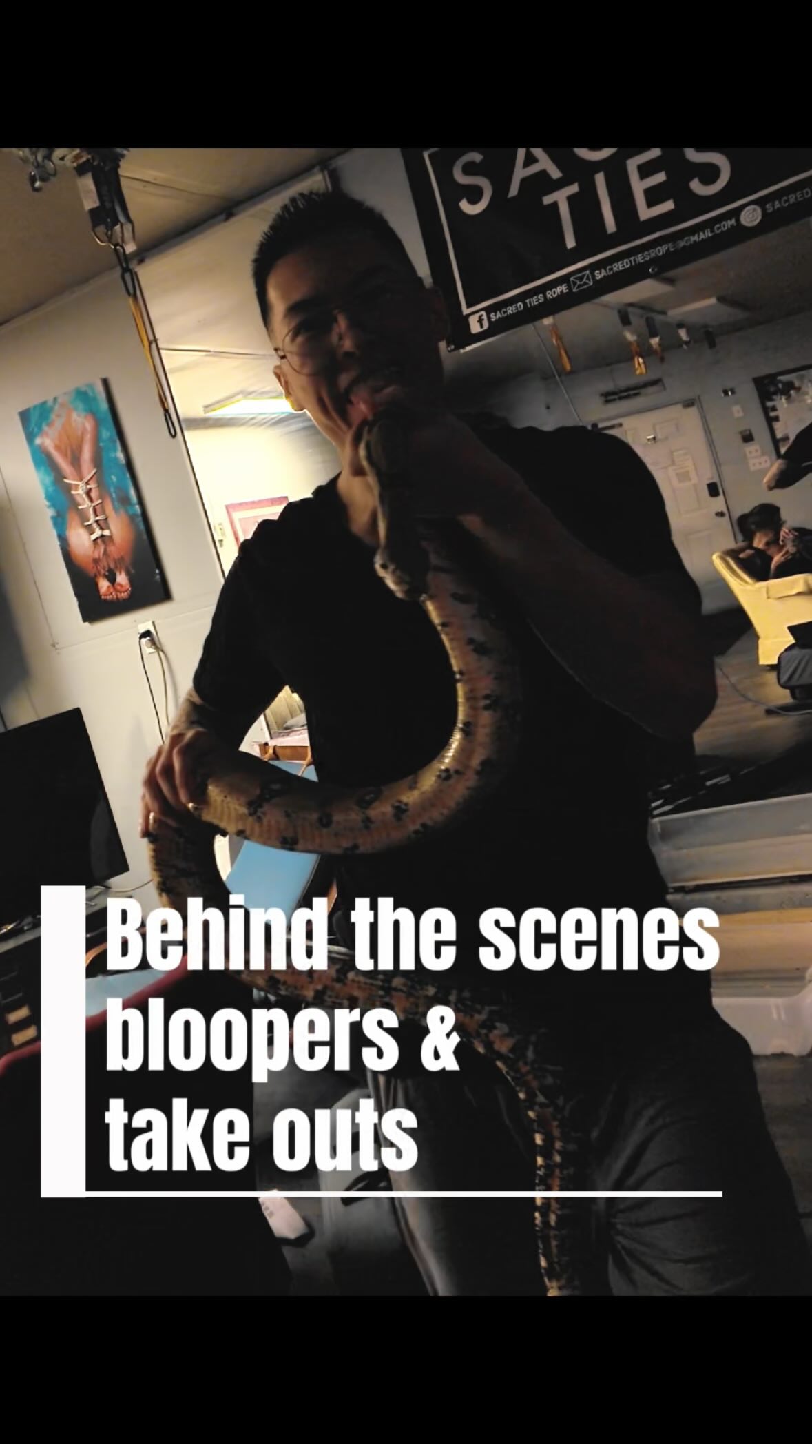 Behind the scenes 📸: all the things you never see happen trying to get the perfect photo 😂 We where going to do just a rope photoshoot, but last minute I thought it would be cool to add in a snake. I get to razz my friend, knowing she hates a snakes and get some cool pics in the process, win/win 🙌
Stay tuned for the actual photoshoot post