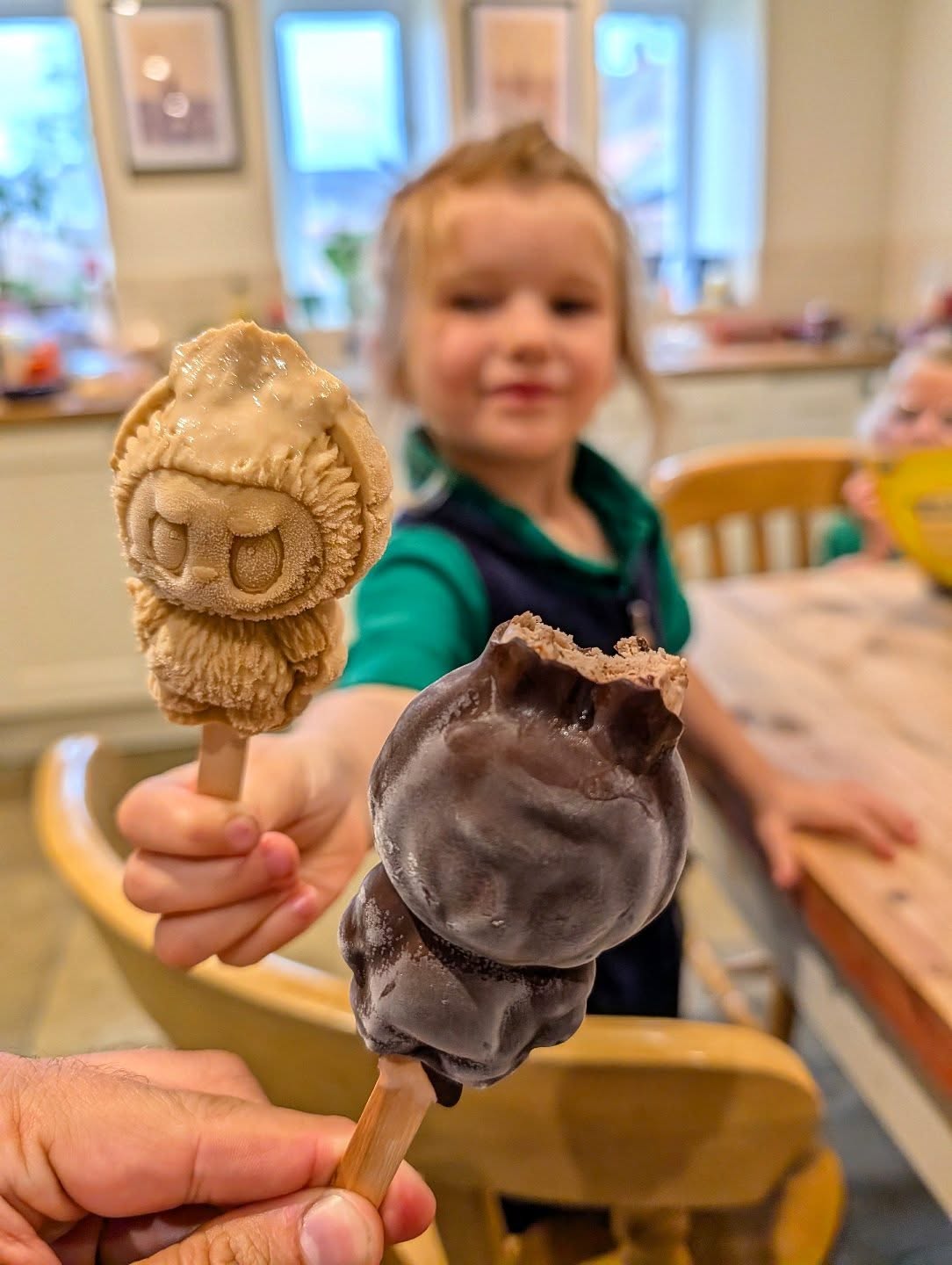 100% have the gelato lolly bug. The girls are loving the taste testing evenings.
Might have to start working on some filled magnum style gelato sticks.
First goal is to replicate my childhood favourite "croccante"
#gelato #hitchin #letchworth #icecream #vanilla #saltedcaramel #labubu