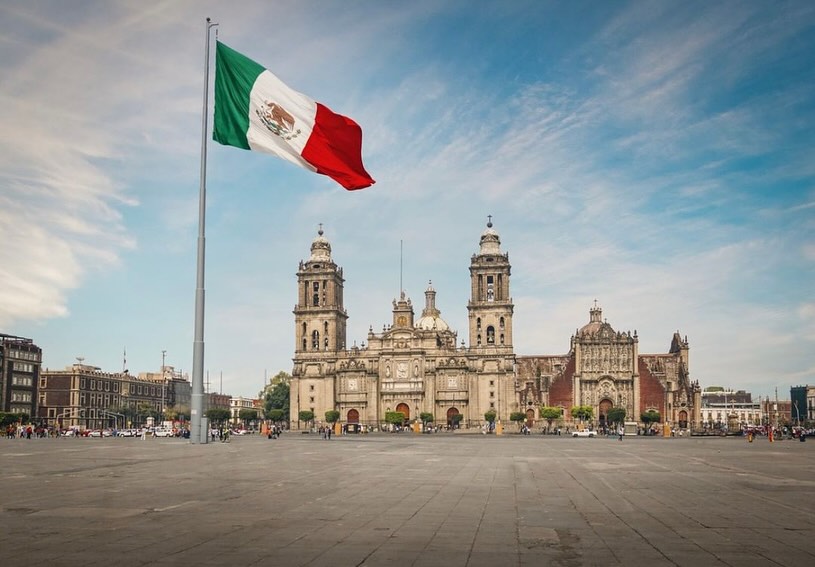 This week, we celebrated Mexican Independence Day.
Mexican culture prides itself on being resilient, honorable, and above all, about community. In difficult times like these, it is important to remember why we celebrate our heritage. So from all of us here at Oso:
QUE VIVA MEXICO!! 🇲🇽