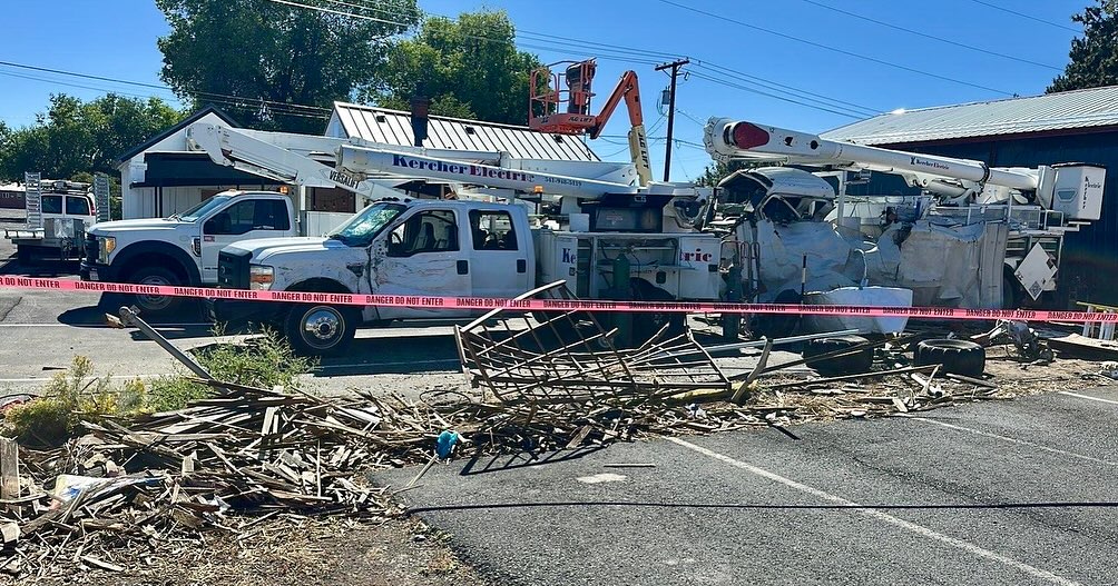You might recall from the local News last week a LOUD explosion that shook Bend, Or. neighborhoods? Today we got the call to assist with towing some of the aftermath.
#wentboom #litsistowing #wegotyou #bendoregon