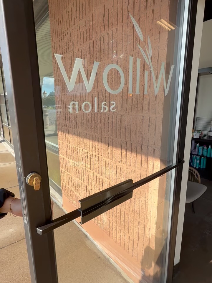 Wondering what your stylists have been doing since our new home is being built?! Here’s a sneak peek 😍 We cant wait to tell you all about what we’ve been up to!!
#willowsalon
