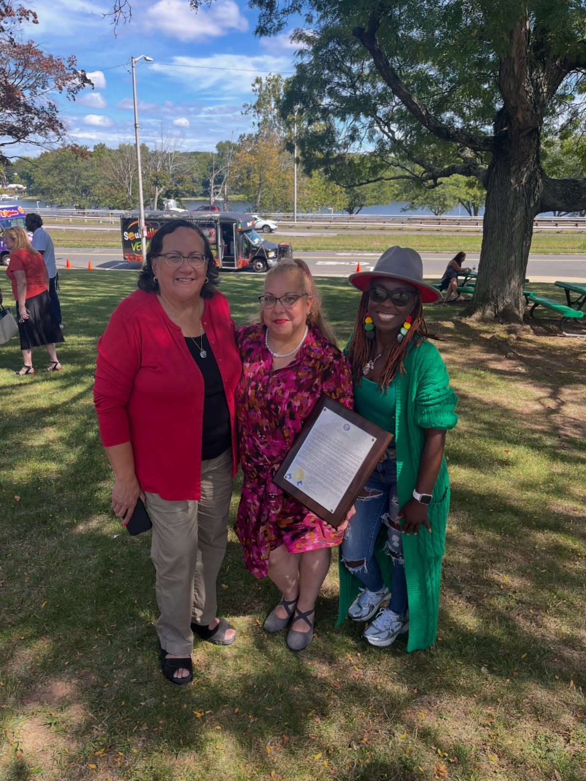 Director Shanay Fulton teamed up with our Advisory Team Member Madelyn Cruz and State Rep and #Middletown Economic Development Department Staff Hilda Santiago for #HispanicHeritageMonth.
Congrats Madelyn on the citation for @middletownadulted! It’s a pleasure partnering with you both!
.
.
#MiddletownWorks #WorkIt #WorkforceDevelopment #MiddletownCT #CommunityPartners #ThisIsCommunity