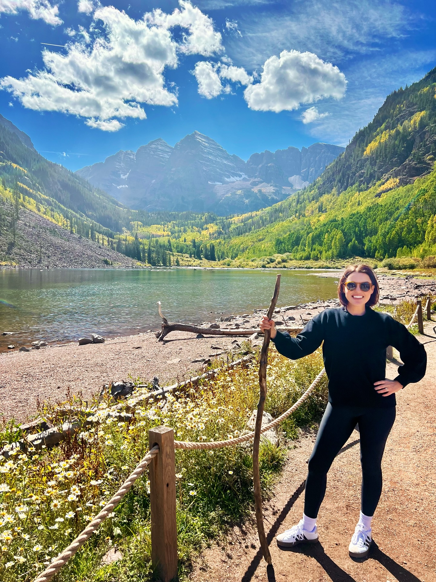 Unsolicited stick pic.
To summit up, we had an awesome @savantitravel team trip in Aspen!
•••
#takeahike #stickseason #maroonbells #aspen #aspencolorado #adventuretravel #savantitravel