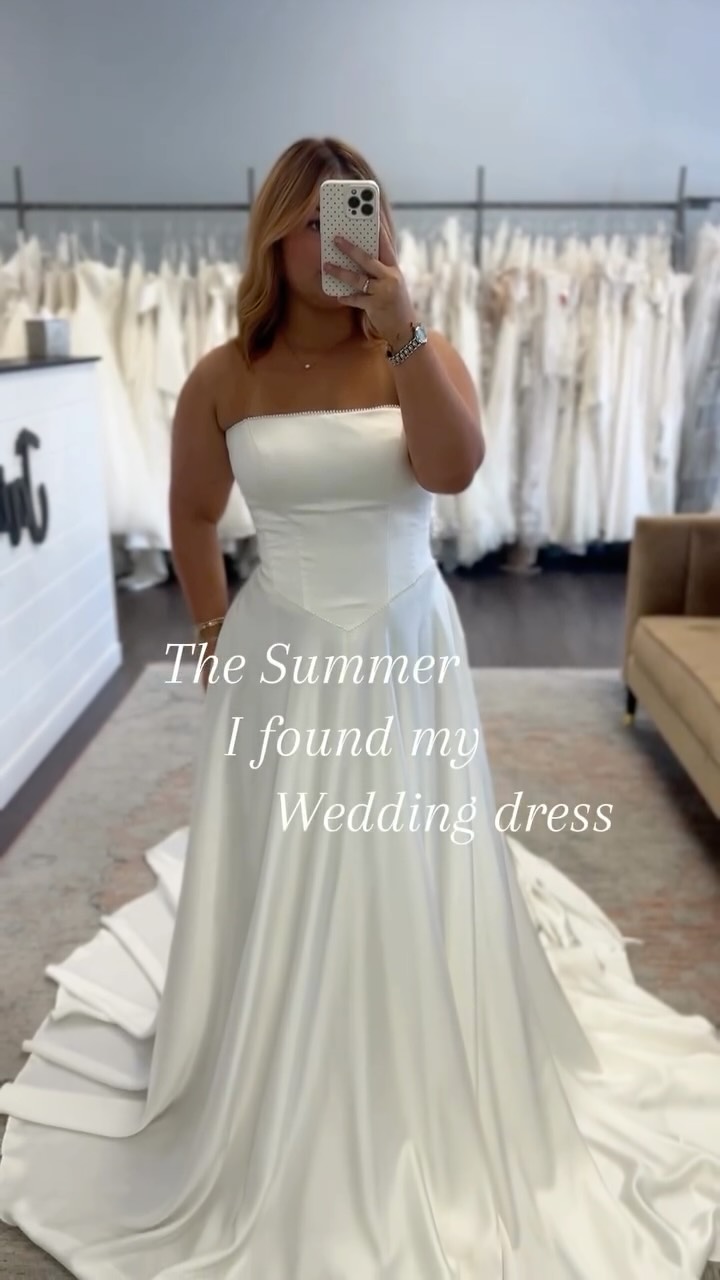 The summer I found my wedding dress @jaimebridal 🙌🏼🤍
Dress by @missstellayork
Link 🔗 in bio to book now!! #booknow