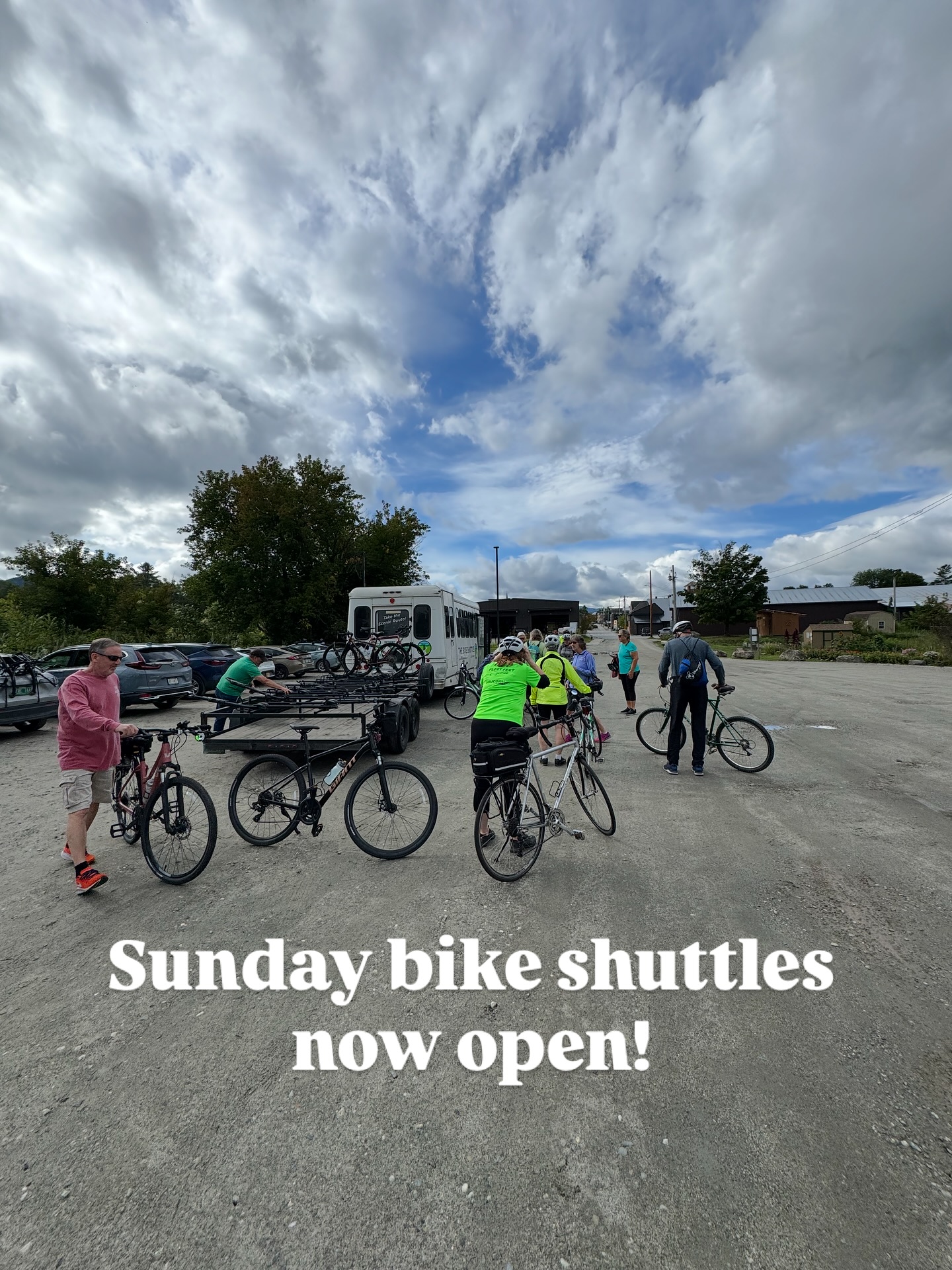 Reservations for SUNDAY bike shuttles this fall are OPEN! The bike shuttle is now operating 5 days a week!🤩
#bikeshuttle #lamoillevalleyrailtrail
#bikelamoille
#bikevermont
#railtrail
#vermonttravel
#fallinvt
#stowe #smuggs