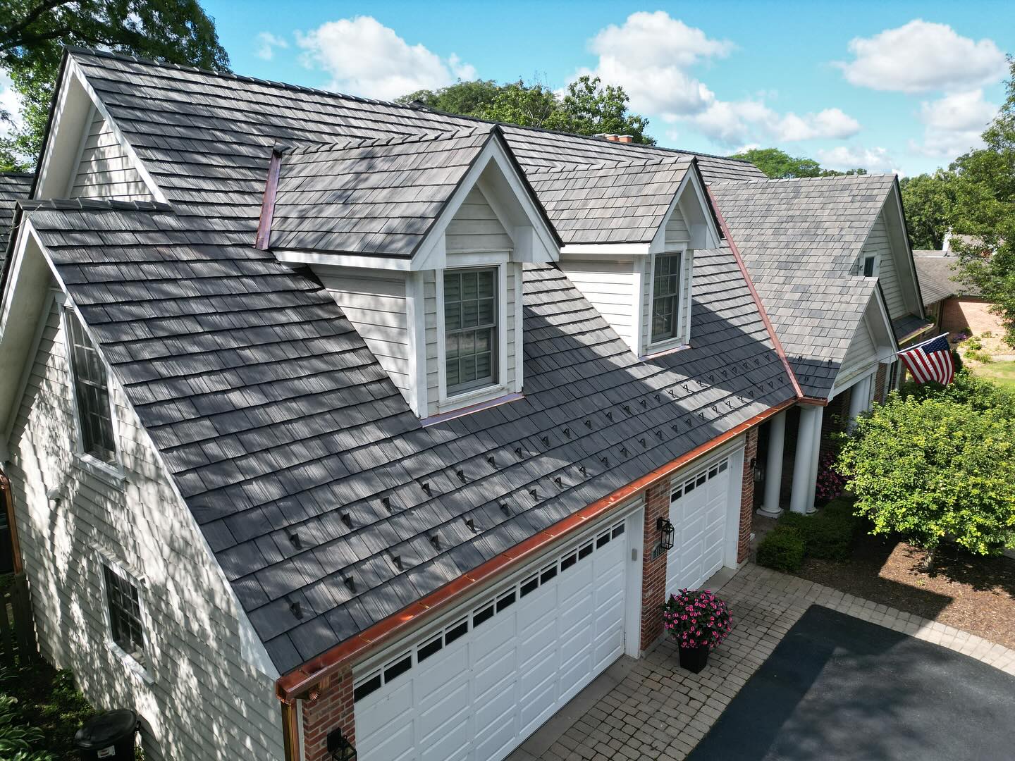 Take a look at this Brava Synthetic Cedar Shake Roof that Midwest Cedar Roof installed in Lake Forest! The tile color is called Canyon Gray.
Brava’s polymer
tiles showcase the beauty and rustic textures of real cedar, combined with the valuable benefits of composite roofing material.
.
.
#homeimprovementprojects #lakeforest #bravasyntheticcedarshake #brava #midwestcedarroofmaintenance #davincishake #cedarshake