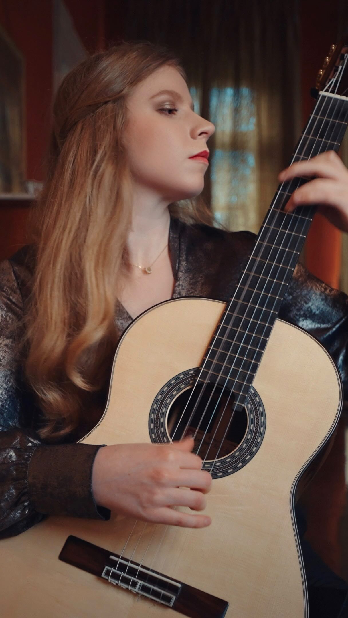 New Video on YouTube! Rochberg‘s fiery Caprice Vatiation No.1 🔥
Watch the whole thing via the link in my bio! ☺️