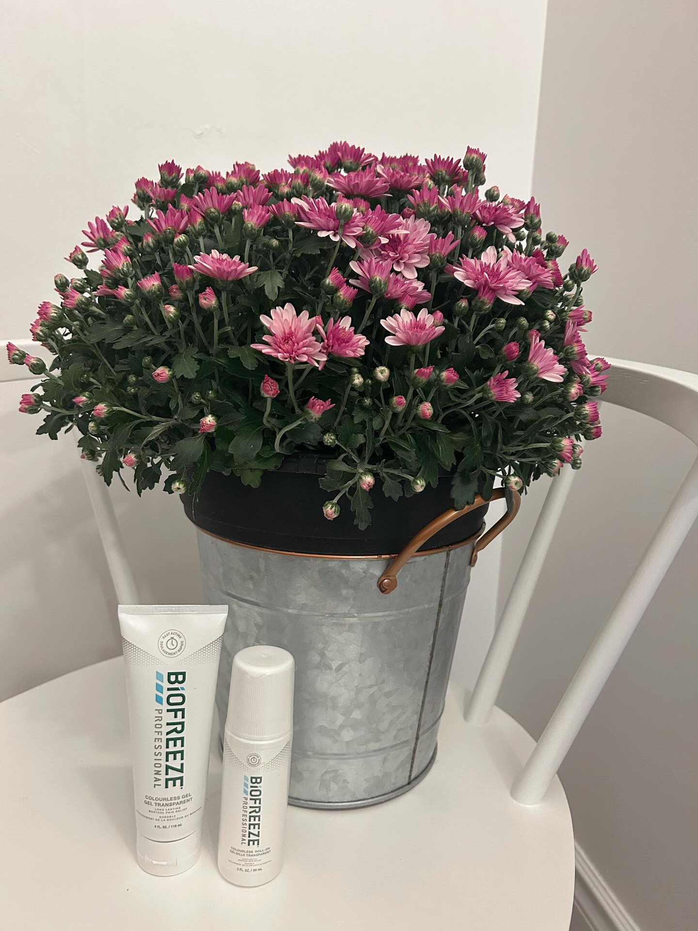 Biofreeze is a great tool for symptom relief between treatments!๐งด
๐ฅ It provides cooling relief for sore muscles and joints.
Pick some up in the clinic today!