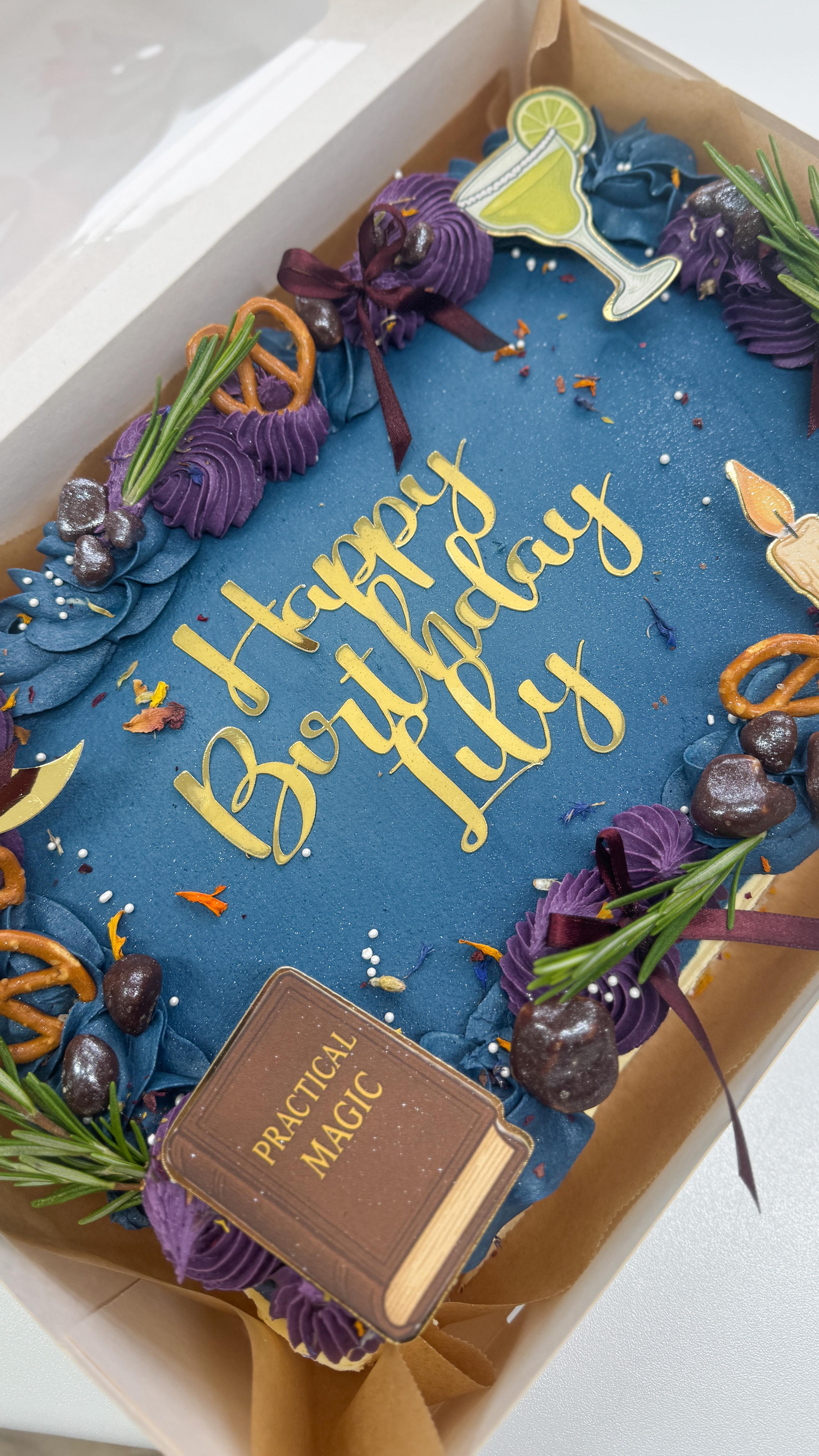 Always throw spilt salt over your left shoulder,
keep rosemary by your garden gate,
plant lavender for luck,
and fall in love whenever you can.
#practicalmagiccake #midnightmargaritascake #practicalmagic #midnightmargaritas #vegan #sheetcake #vegancake #buttercreamcake #bakersofinstagram