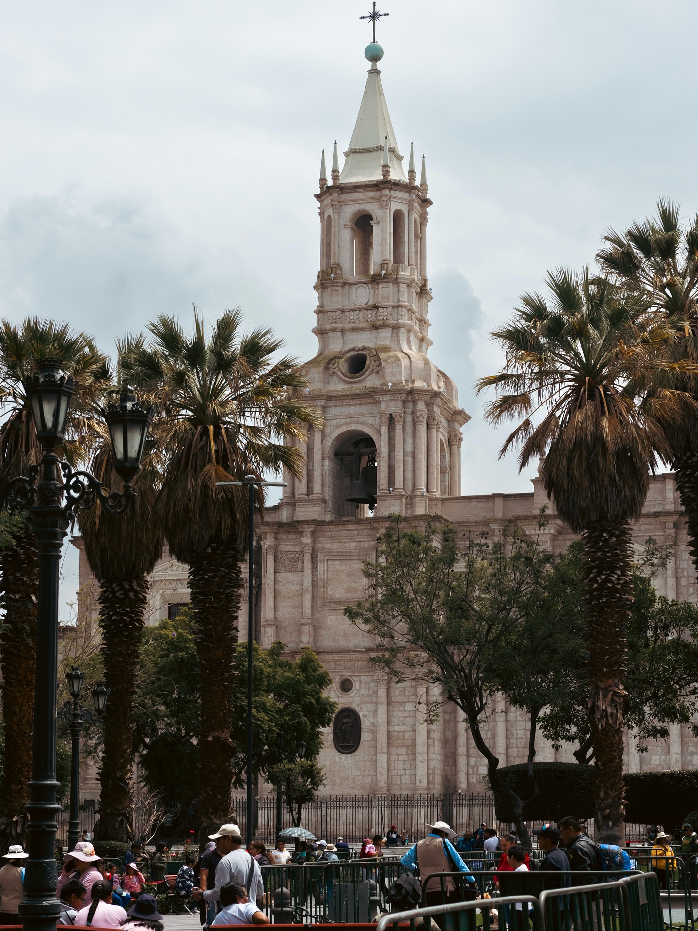 Arequipa was such a warm welcome to Peru 🥹
What makes this city truly special is its colonial architecture: almost everything is built from sillar, a white volcanic stone that gives the city a unique elegance and charm. The city is surrounded by volcanoes, but we were visiting during rainy season and the sky was completely covered in clouds, so we couldn’t see anything 🥲
We had a first taste of Peruvian food at the central market, where we tried lomo saltado, adobo soup and queso helado - after somewhat basic food in Bolivia, our taste buds couldn’t believe so much deliciousness!
We also visited the monastery of Santa Catalina, a “city within the city” with vibrant red and blue walls, where nuns still live in seclusion nowadays.
#arequipa #peru #perutravel #photography