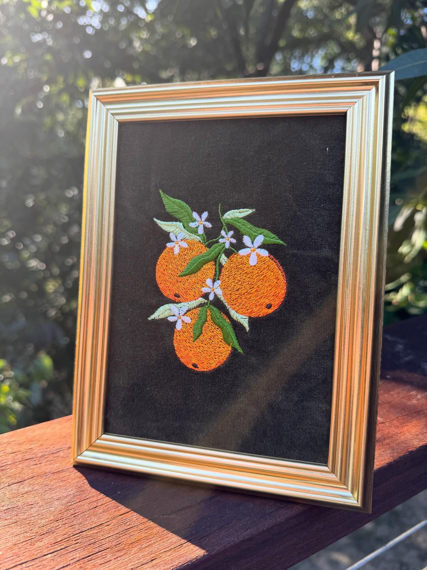 Orange blossoms on velvet 🍊
#smallbusinessowner #upcycledart #embroidery #machineemboridery #embroiderypatterns #fruitart
