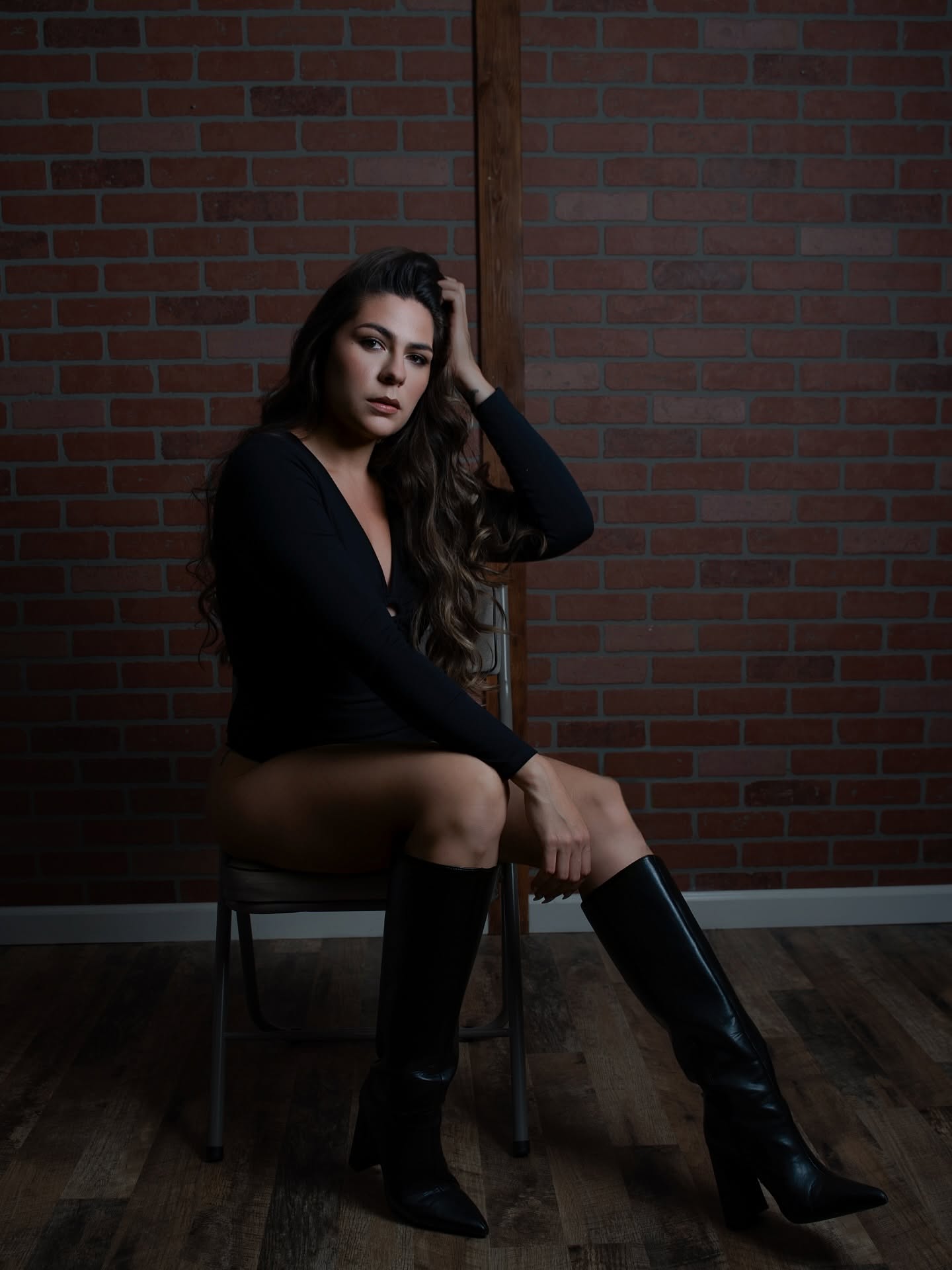 ✨ Creative collaboration in the studio ✨
Grateful to work with such talented people who bring vision to life.
📸: @Justakidfromeny
💁🏻♀️: @for_thelove_ofmakeup
💄: @juliacherundolohmua
#PortraitPhotography #StudioVibes #MoodyPortraits #Collaboration
#CollabShoot #Portrait #CreativeDuo #PhotographyCollaboration #MoodyPortraits #PortraitInspo #LifestylePortraits #NYCPhotographer #ctcreatives #PortraitVibes #EditorialPortrait #ArtisticPortraits #ModernPortraits #photography #model