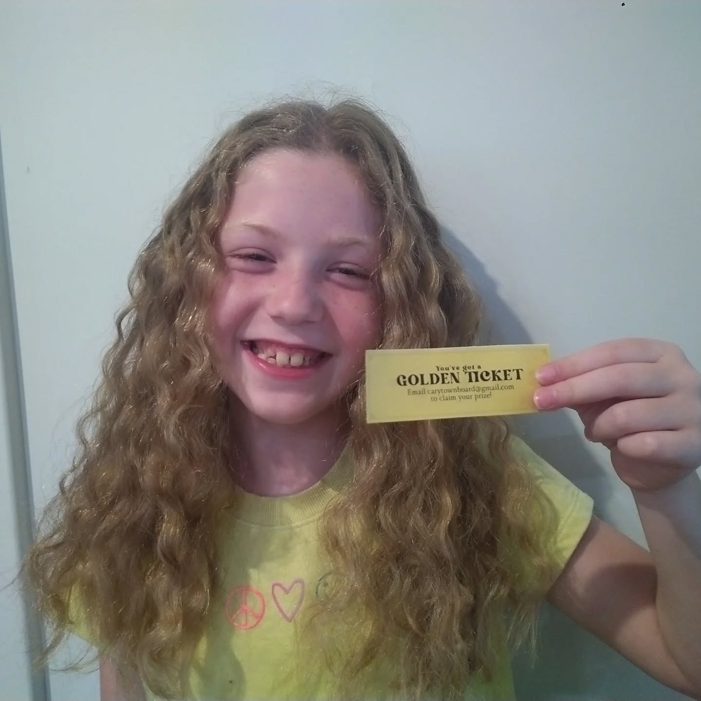 Congrats to winner number 5 in our Willy Wonka Golden Ticket Hunt! Thanks so much to everyone who played with us. That locally made chocolate is just delicious, and you can always snag more delicious goodies from @forloveofchoc !
Be sure to snag your ticket to Willy Wonka and the Chocolate Factory THIS SUNDAY at @thebyrdrva at 2 pm.
Til next year!