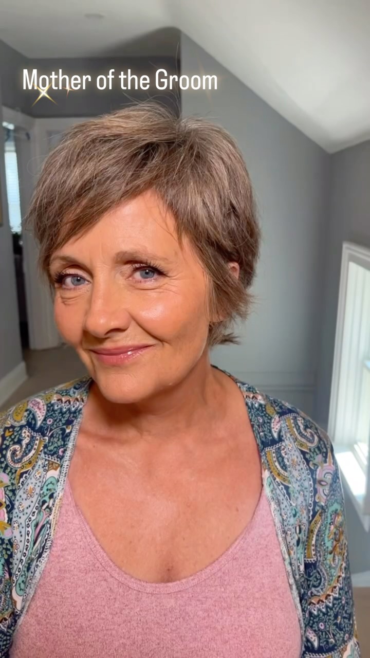 ‘I don’t want to look overdone.’ That’s what so many of my mothers + moms of the bride/groom tell me at first - and I completely understand! Makeup isn’t always about changing how you look, it’s about making you feel your best. With some skin hydration and soft glam touches, these mamas felt beautiful and confident walking into their daughter’s and son’s big day 💕
✨ It’s such a joy to see someone realize makeup can enhance without feeling ‘too much’ - their smile at the end says it all 🥹 These are one of the best parts of my job, witnessing the self confidence boost from an enhancement well suited for them 🥰
Makeup by yours truly✨
With @theblushparlour
#makeupartist #torontomakeupartist #travelmakeupartist #softglam #bridalmakeup #weddings #naturalmakeup #commercialmakeup #matureskin #mobilemakeupartist