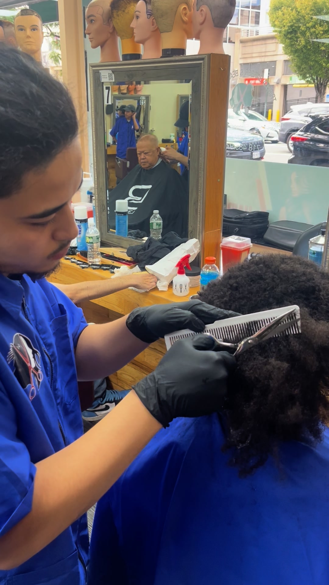 Learn various modern Afro Haircuts and styles, tai…