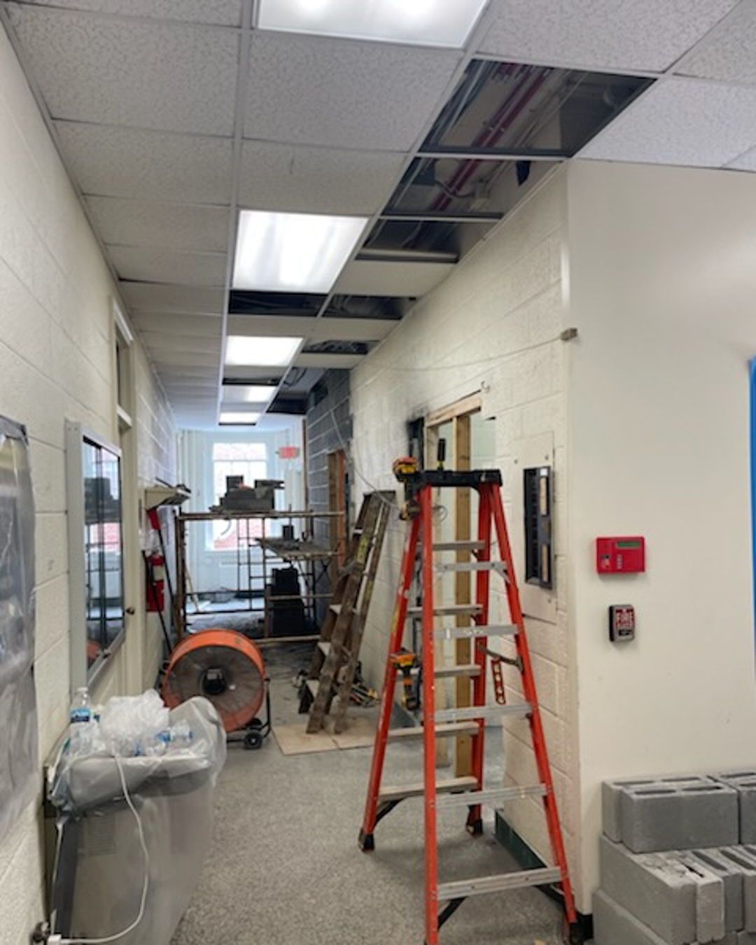 Don't have a good "before", but here is a "during" and "after" of a bathroom renovation. MAN!! What a difference?!
#rpmpartners #renovation #generalcontractor #bathroomupdate #demolition