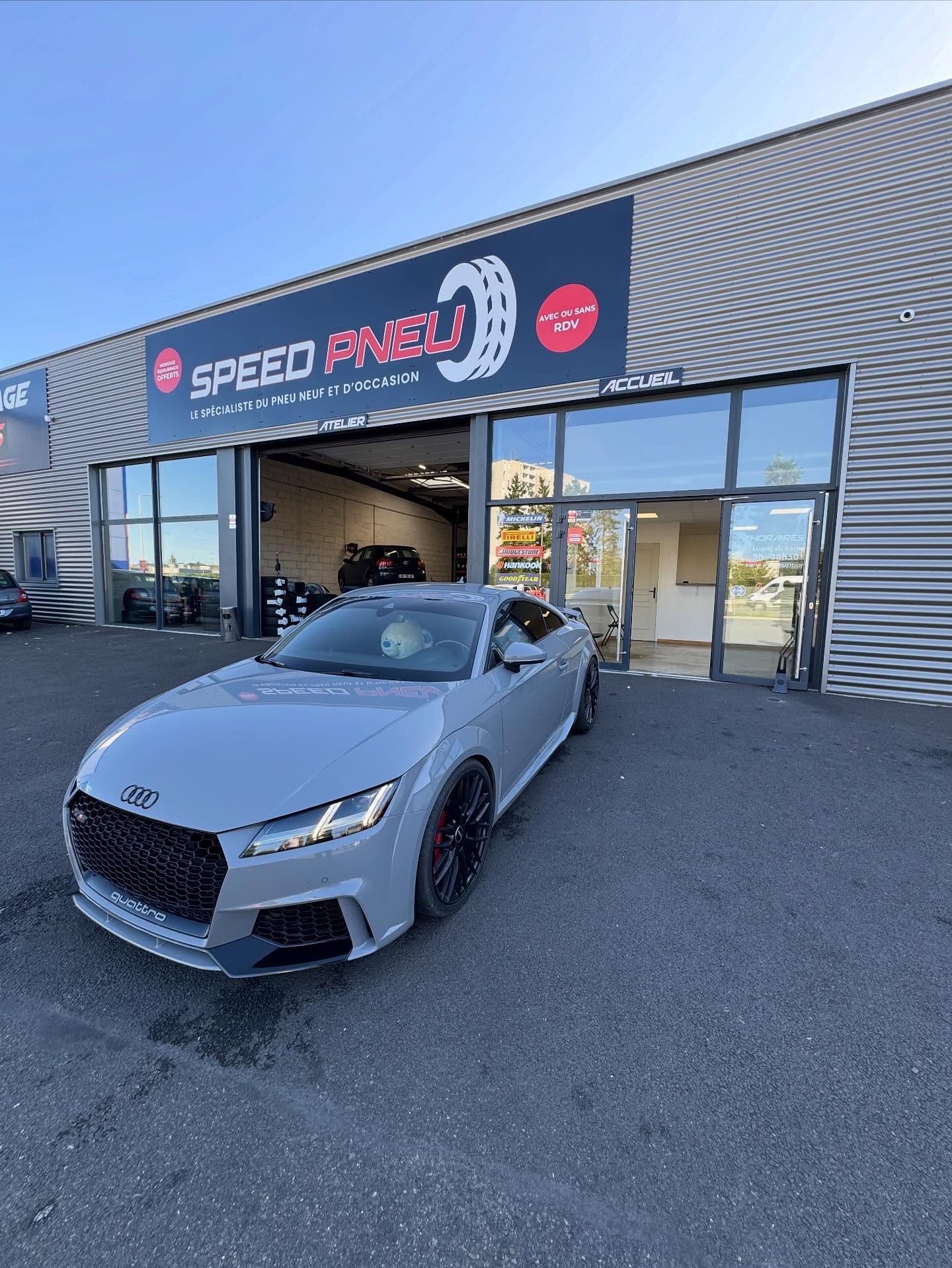 Audi ttrs 700 cv
#audi #audirs #auditt #audittrs #supercar #supercars #hankook
