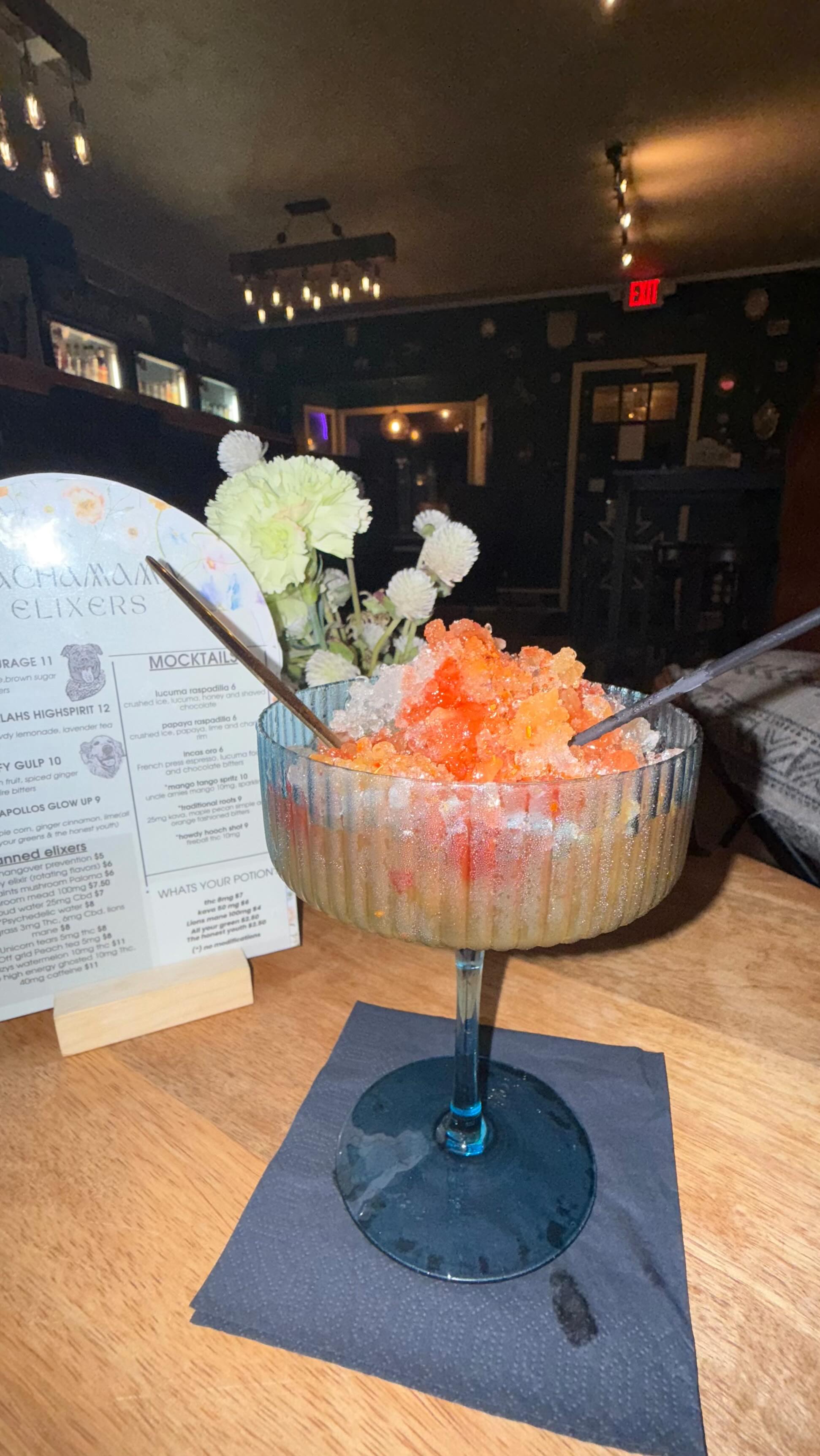 ✨ASMR Self-care day with our refreshing Papaya Raspadilla mocktail! 🍹 Featuring our Ember Lion’s Mane for that smoky twist to our juicy papaya with crushed ice, then topped off with a kick of chamoy and tajin. Not just a mocktail—elevate it with some THC, kava, or your favorite self-care tinctures it can also be a boozy cocktail! 🌿💚
Lion’s Mane mushrooms are known for their incredible brain-boosting benefits, supporting cognitive function and enhancing focus. It’s the perfect companion for your relaxation ritual. Sip, savor, and elevate your self-care game! 🌈✨