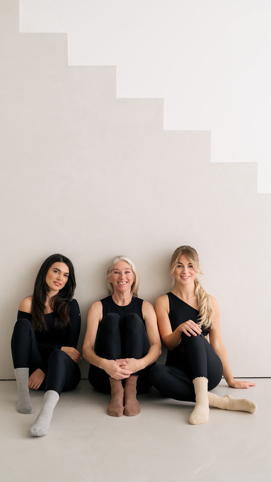 In a room full of people I’d look for my Reformer girls 🤍
#velapilates #pilatesinspo #pilates #reformer #reformerpilates