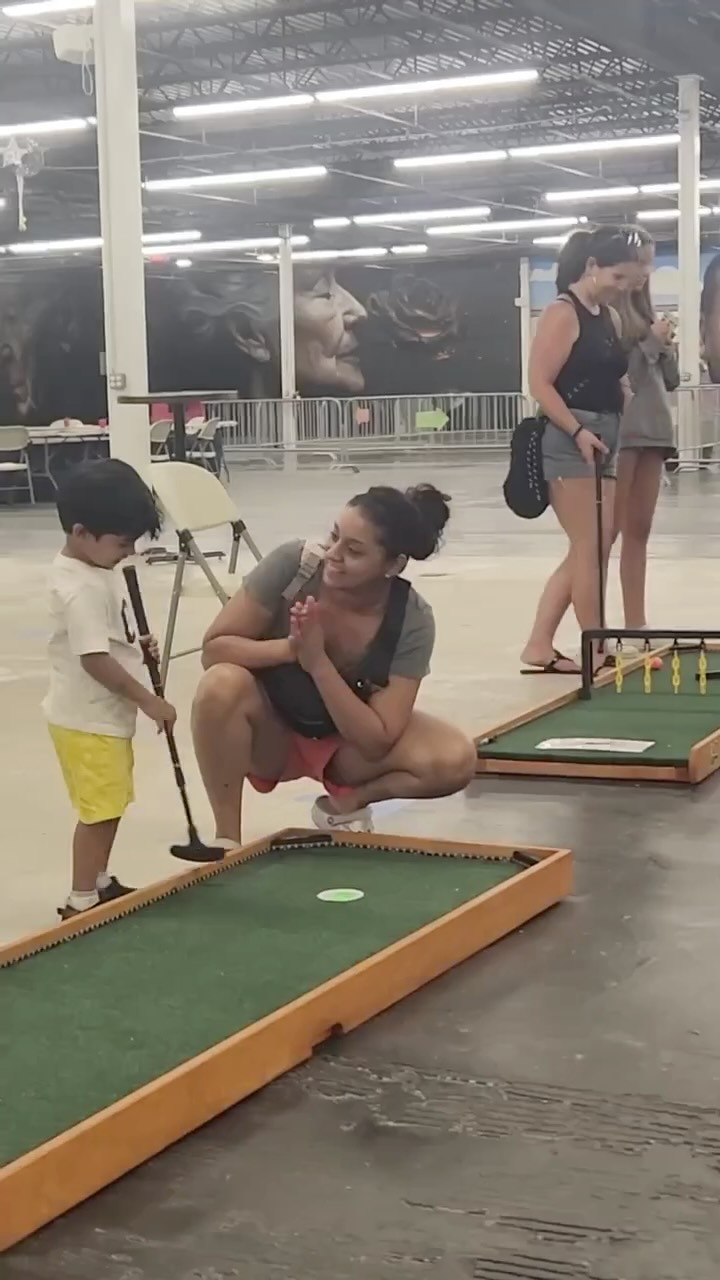 Setting up shop ⛳️✨ Backyard Cinemas brought mini golf to the Montclair Flea Market! From putters to good vibes, we had the perfect setup to show off our mini golf experience to the community.
#BackyardCinemas #MontclairFleaMarket #MiniGolfFun #CommunityVibes #BYCExperience