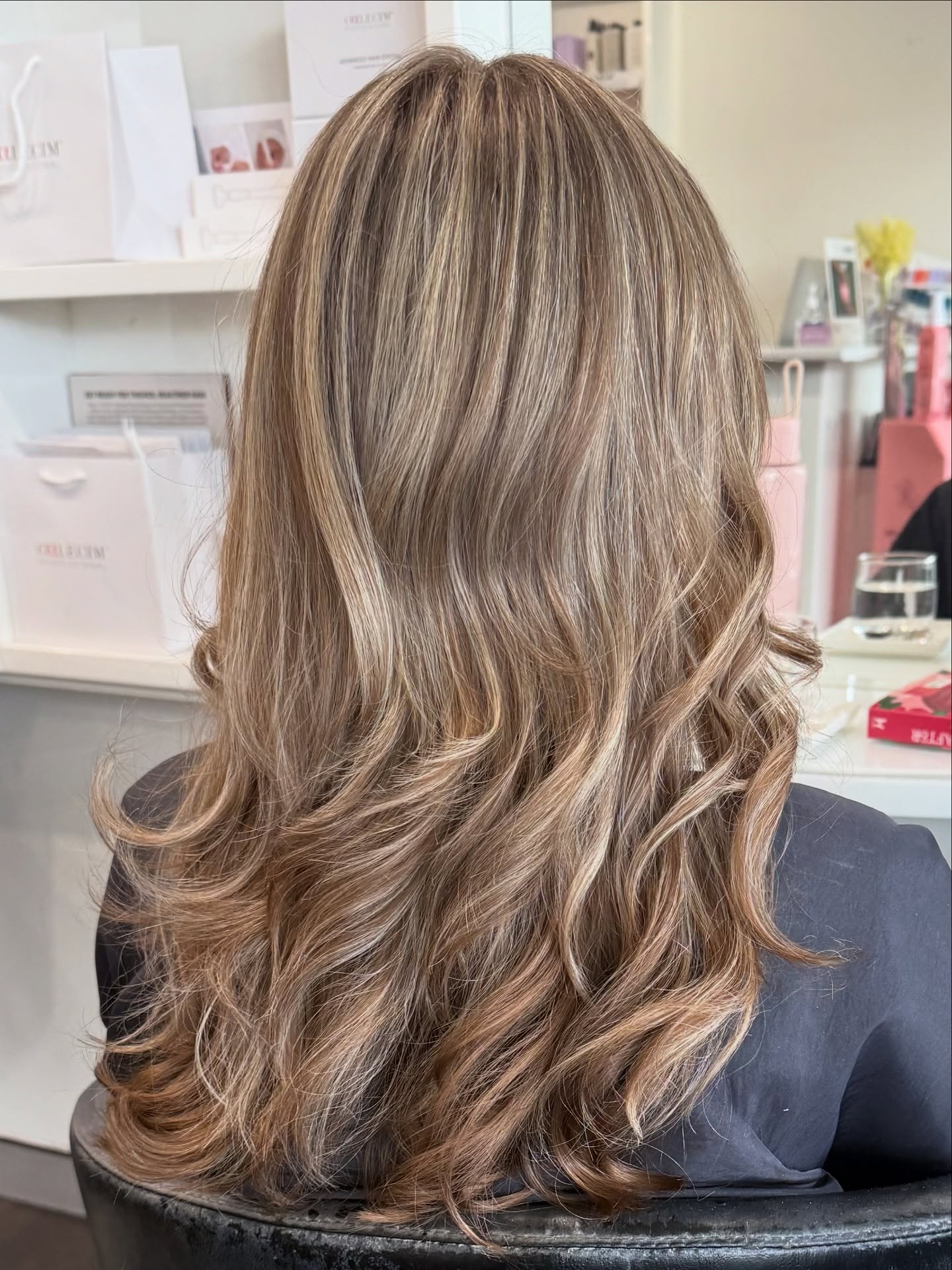 Fresh bronde vibes for the new season 🙌
We used COLOUR.ME by KEVIN.MURPHY to create this soft, multi-tonal look – seamless blends, healthy shine, and that effortless finish everyone’s after.
Thinking about a colour refresh? We’d love to create your dream look – book in with us today 💇♀️
📍 Walkerville, Adelaide SA
MYST Hair
#MYSTHair #KevinMurphy #ColourMe #AdelaideHair #SouthAustraliaHair #HairInspo #HairTransformation #AdelaideSalon #WalkervilleHair #AdelaideColourist #BalayageAdelaide #BlondeSpecialist #HealthyHair #AdelaideAustralia