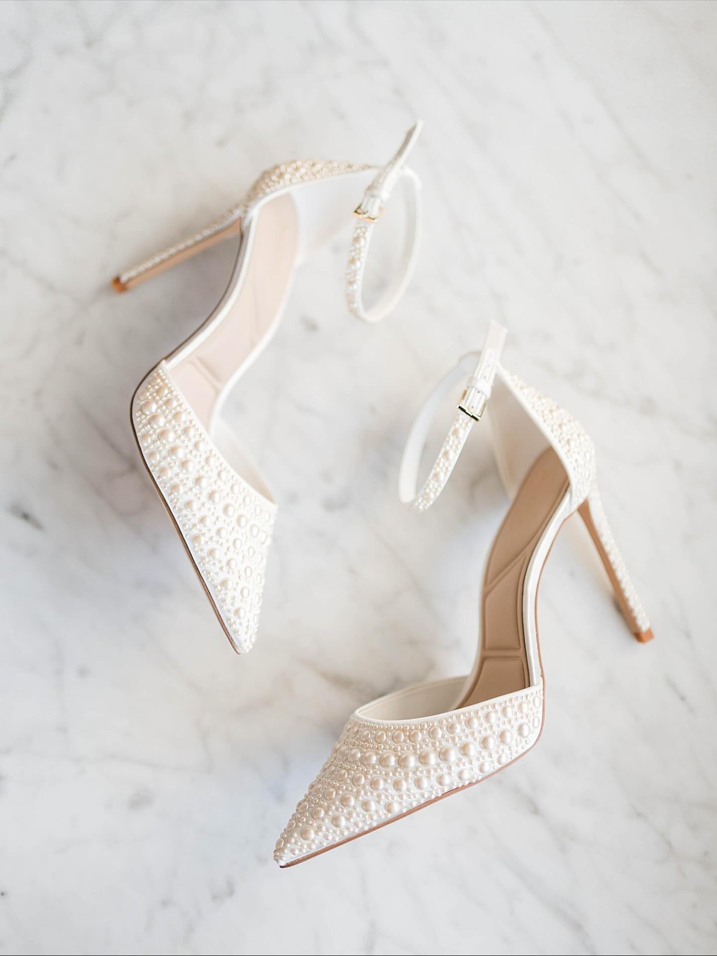 I’ve been a little MIA lately, but only because this season of life and work has been so full. Between weddings, sessions, and everything in between, I’ve been pouring myself into serving my couples well offline.
I have so many beautiful moments waiting to be shared as soon as I find a little extra time to catch up. Stay tuned because your feed is about to get a whole lot prettier soon ✨🤍