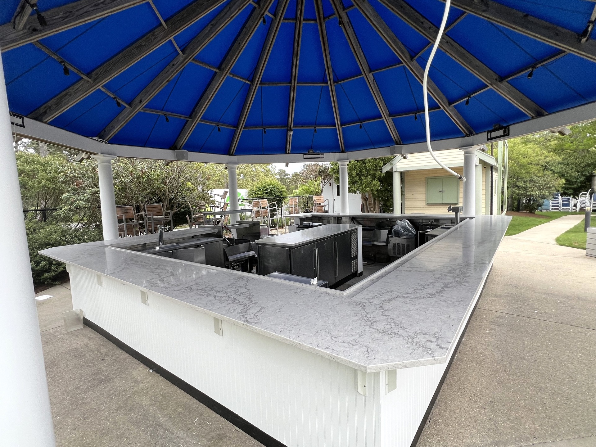 What better way to wrap up the Summer season than this stunning outdoor bar we installed using Caesarstone US Quartz "Moorland Fog". Cheers to good company, great design, and memories that last well beyond summer! 🥂✨
📍940 Wellington Ave, Cranston, RI 02910
⏰Mon-Fri: 8:30-5pm / Sat: 9-3pm / Sun: Closed
☎️401-780-9639
🌐www.stonedepotofri.com
#caesarstone #caesarstonequartz #moorlandfog #moorlandfogquartz #quartzcountertops #quartz #bartop #barcountertop #outdoorbar #stonefabricators #ri