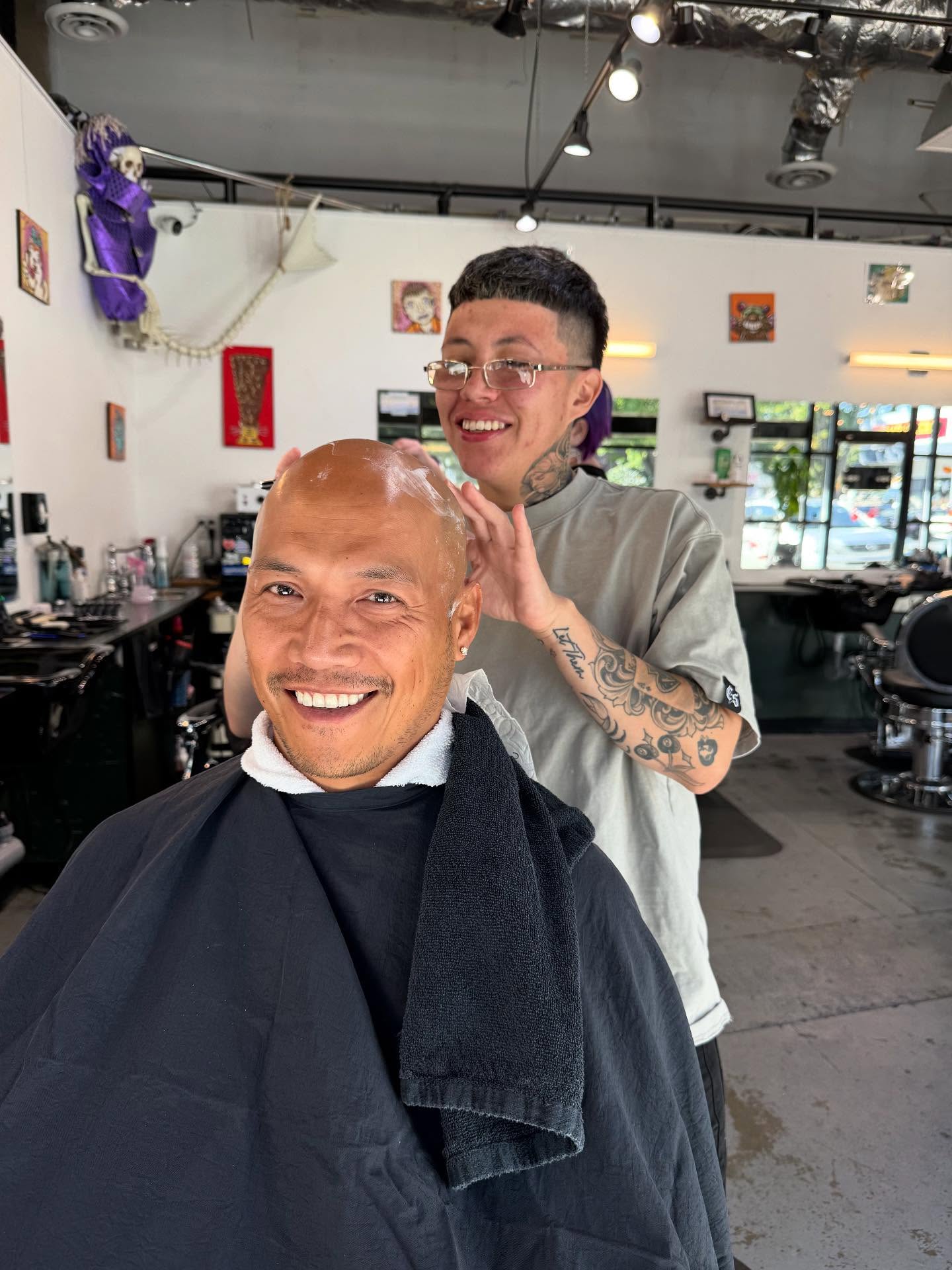 Starting the day off with a nice clean head shave 🫧 ✨