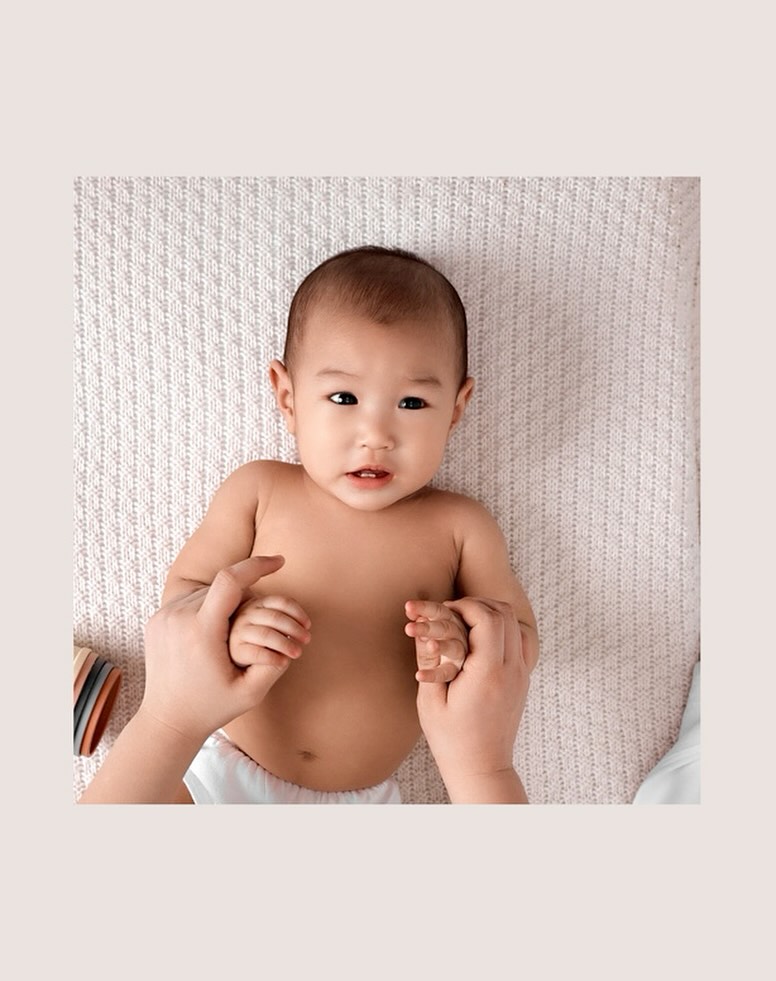 Shantala Babymassage
Even ontspannen 🧘
Even een momentje samen 💆♀️
Babymassage is goed voor je baby maar ook goed voor jezelf!
Kom de technieken oefenen bij ons op de praktijk zodat je vertrokken bent voor een heerlijke periode Babymassage ! ✨