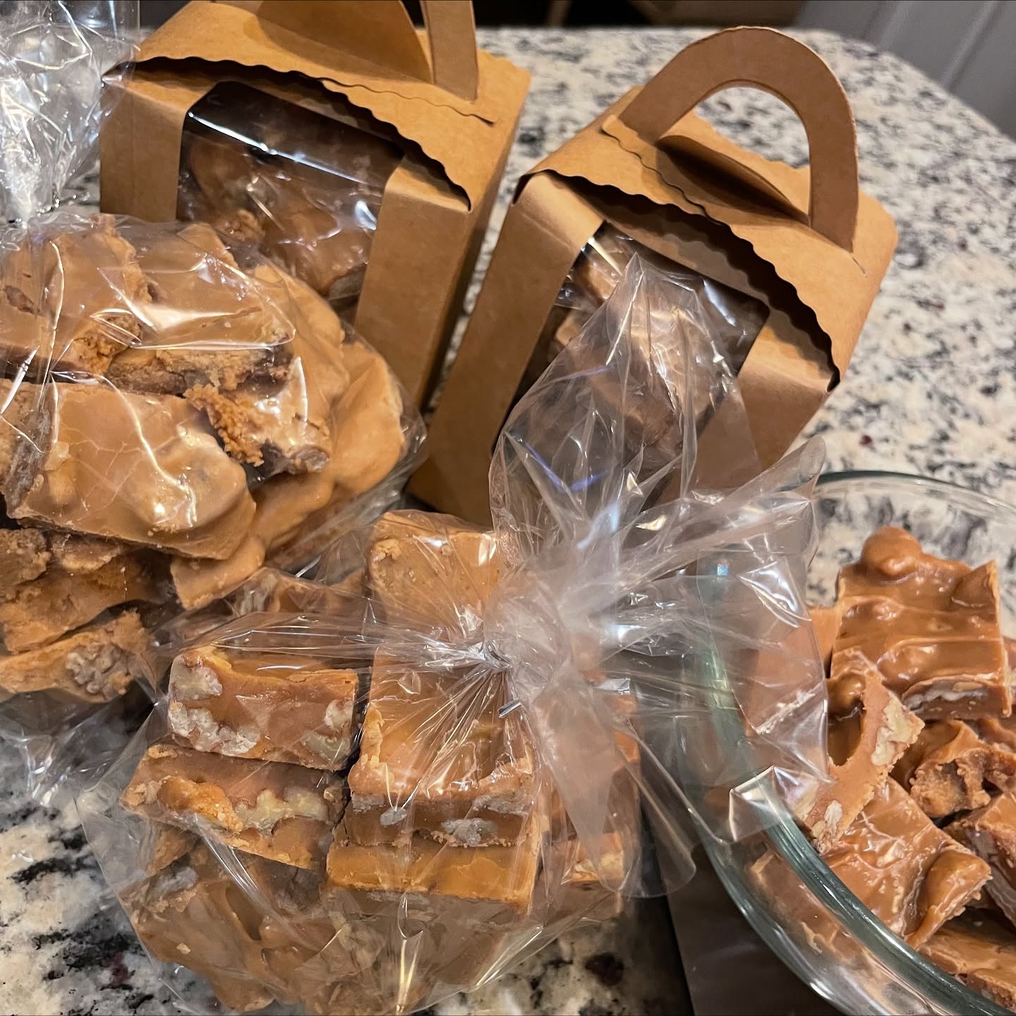 Shipping Orders out of my Reaux Luxe NOLA Style Pecan Candy! Tap to place your order and see what the hype is about 🤤
https://www.reauxluxe.com/product-page/original-new-orleans-style-pecan-candy
#pecans #pecancandy #pecancandylovers #reauxluxe #reauxluxecandleco