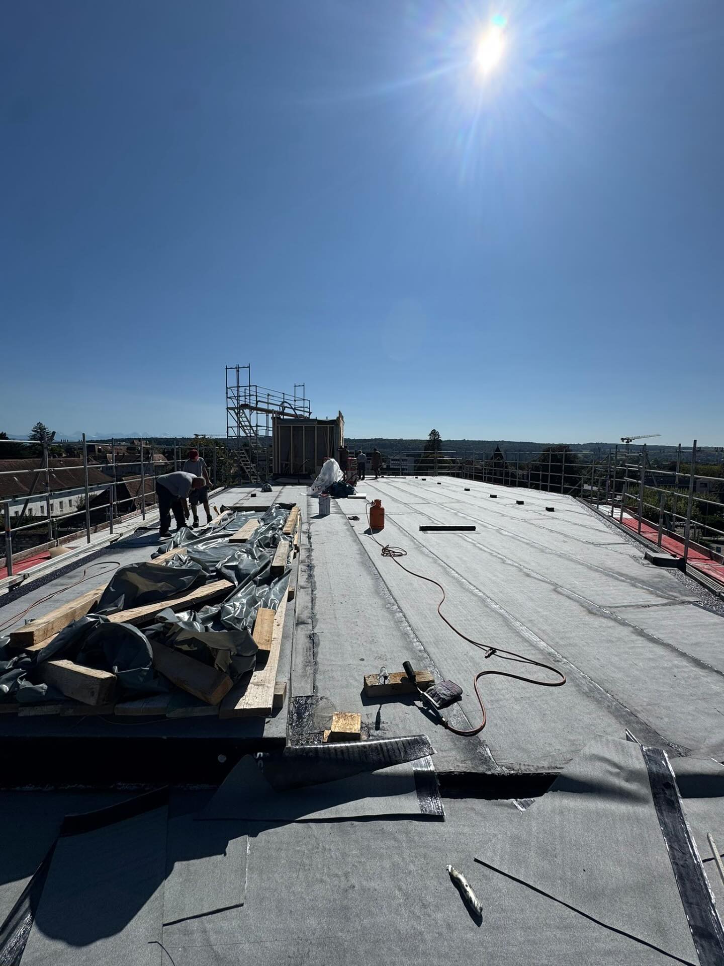 Neubau Ypsomed🏗️
Baufortschritt bei Ypsomed in Solothurn💪
#flachdach #neubau #schneitterag #baustelle #solothurn #langendorf #dach