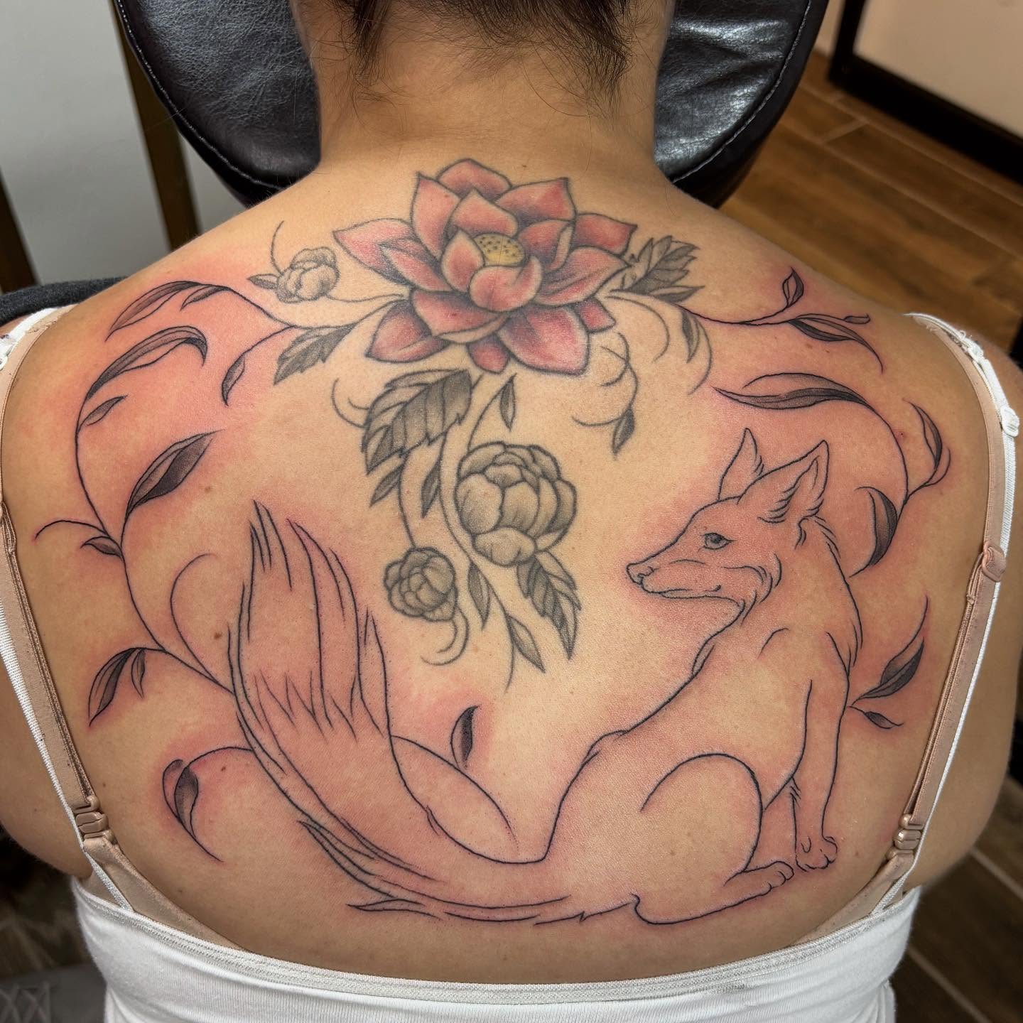 2/3 of the pieces made for the family group earlier this week. Drawn on custom fox to pair with a lotus rework done by me about a year ago! 🦊 May this mischievous fox guide you well #tattoo #naturetattoo #foxtattoo #customtattoo #queertattooartist