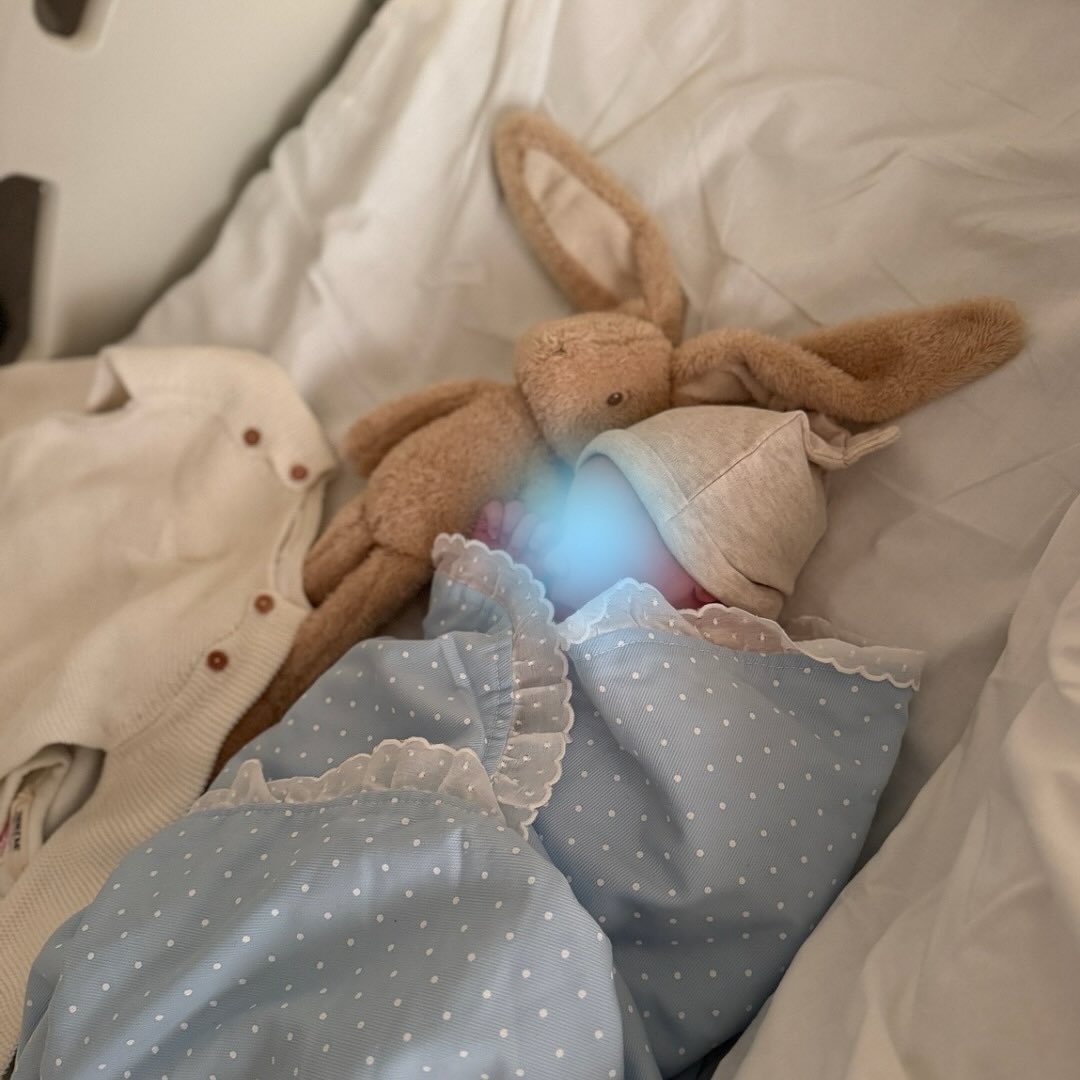 The world for you, baby Liam.
I’ll never not be in absolute awe as to what a mother’s body can do. It’s nothing short of true magic.
Blessed that the icon @superclifragilistic dedicated the last 9 months of her life to bringing this guy to life. From having a pain in her ass in every restaurant asking if foods were pasteurised, to checking if meats were fully cooked etc. (there’s a mega pint of rosé waiting for you at every table now!), checking every ingredient to make sure he got the nourishment he needs, whilst trying to ‘lie detect’ waiters to see if they’re bullshitting or not!
She inspired so many people as she continued her yoga classes into the final stages, and the only hard part was trying to get her to sit still (week 39, she was still going for mini hikes with Ollie! She’s cracked!). This physical fortitude has undoubtedly helped the whole process. I couldn’t be prouder y te amo mucho cariño ❤️.
Yesterday at 3pm, this little guy decided to enter the group chat in a wonderful Catalan hospital, surrounded by love and happy faces.
He’s 50% Irish, 50% Catalan and he’s here to fiesta…then siesta!
It’s not an easy path for everybody and I truly hope that if you’re on it, you make it to the endgame soon as well.
Thanks to everybody for the well wishes - we’re on cloud 9. Now, I’m off to find that mega pint for her 🍷!
Ps. If you watch the last video, you’ll see that our dog Ollie knew before we did, and suddenly became really protective of Patri’s belly. We thought he was just being cute, but now we know, he’s psychic. The second last one of her laughing her ass off is just a few hours before the birth 🤯