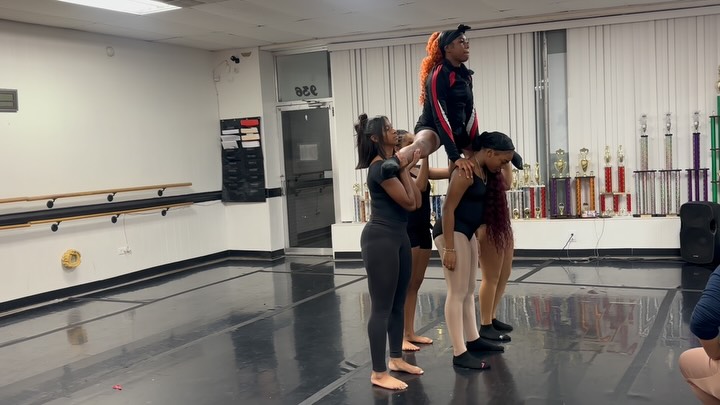 Playing with new tricks 🤸🏽♀️
#tcrda #roanokerapids #dance #bloomgirl