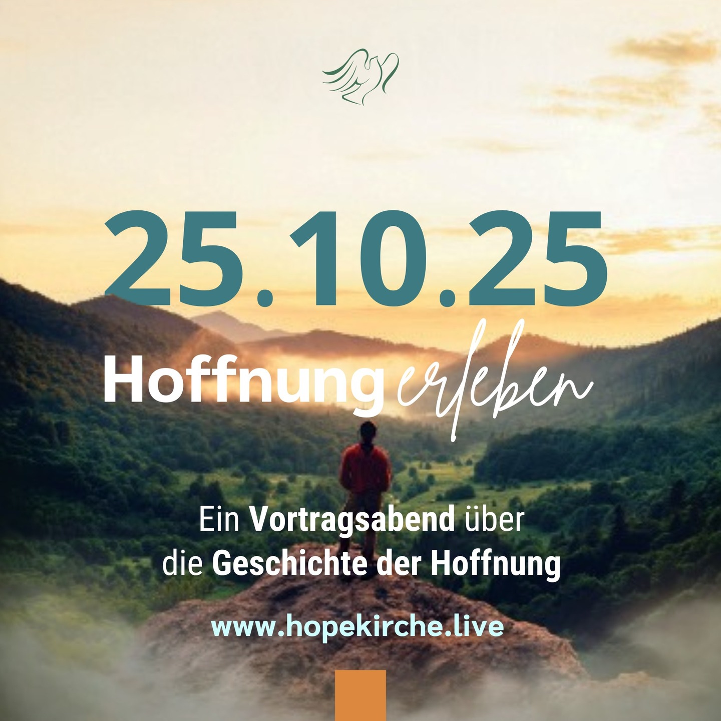 ÜberWunden - Ein Vortragsabend über
die Geschichte der Hoffnung
mit Dr. med. Ariel Noltze PhD
Samstag, 25.10.2025 | 19:00 Uhr
Rohrbach 11, 6850 Dornbirn
Eintritt frei!
Kaum etwas führt uns so eindrücklich unsere Verletzlichkeit vor wie eine Verletzung. Wunden stehen für Schicksalsschläge und Schmerz.
Und doch wurde eine Verwundung zum Meilenstein der Hoffnung. Es gibt eine Geschichte, die erzählt gehört, und zwar von jemandem, der sich
mit Wunden auskennt. Es ist die Geschichte der Wunden Gottes.
Der Vortrag handelt über Wunden. Und doch geht es um mehr, nämlich um die beste Nachricht aller Zeiten: Er hat überwunden!
Der Vortrag ist Teil der Hoffnungs- kampagne „gottkennen.at“,
die von 20. Oktober bis 9. November 2025 in ganz Vorarlberg stattfindet. Wir leben Hoffnung!
Unser Herz und Wunsch ist, dass „Gott is ma untaku“ zum Stadt- und Dorfgespräch wird und Menschen sich gegenseitig hoffnungsvolle Geschichten erzählen, wie Gott ihnen begegnet ist.