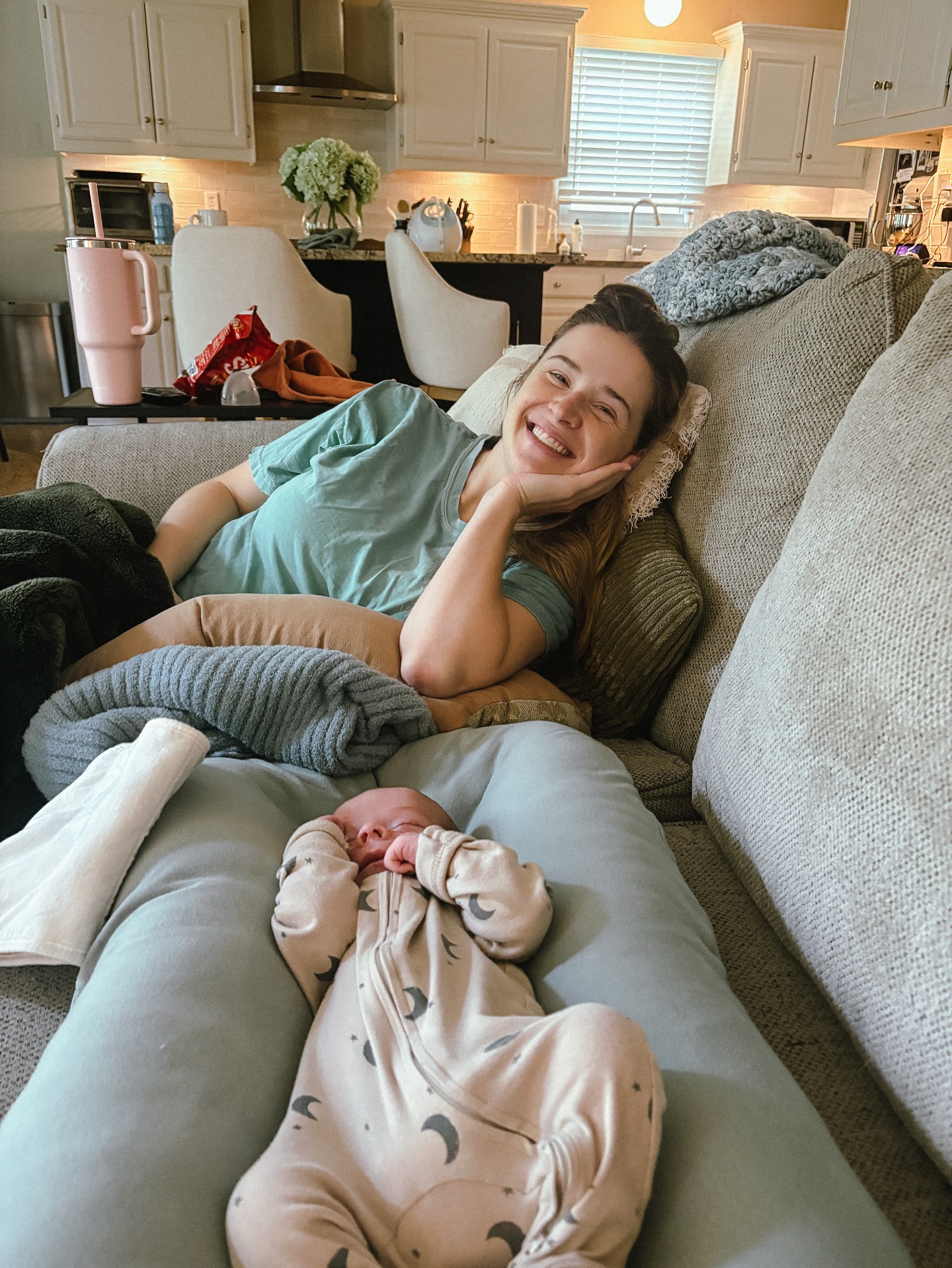 One of our favorite parts of our doula process is the postpartum visit.
We bring a homemade meal or treat of the mama’s choosing, because we know better than to show up empty handed after you’ve just had a baby!! 💯
We also can assist with breastfeeding, answer any questions you might have, refer you to a pelvic floor therapist/chiropractor/lactation consultant/etc if desired, recount the details of your beautiful birth story, see how you and baby are feeling, and more.
This isn’t a time for us just to come hold your baby, this is a space we make to hold you as a mother🤍
•
•
•
•
•
•
•
•
#Doula #DoulaCare #PregnancyJourney #pregnancytips #pregnantmom #doulasupport #pregnancycare #laboranddelivery #birthsupport #empoweredbirth #postpartumdoula #postpartum #newborn #newbornbaby #newborns #newbornlife #birthdoula #PregnancyInterventions #InformedChoices #NaturalBirth #kansascity #kcmoms #kcdoula #kcdoulas #kansascitydoula #kansascitydoulas #missouridoula #kansasdoula