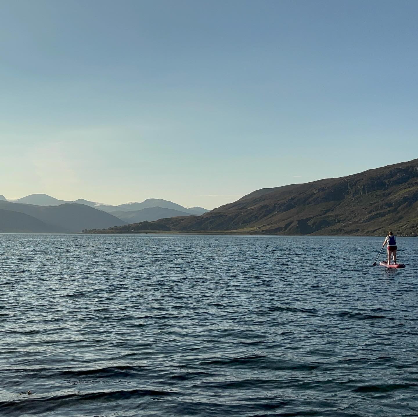 Ullapool - a sunrise paddle and swim, before a curious otter came to say hi
Driving back and a few picturesque stops on the way - Falls of Shin and the River Shin
#ullapool #lochbroom #visitscotland #highlands #otter #standuppaddleboarding #wildswimming #wildswimmingscotland #rivershin