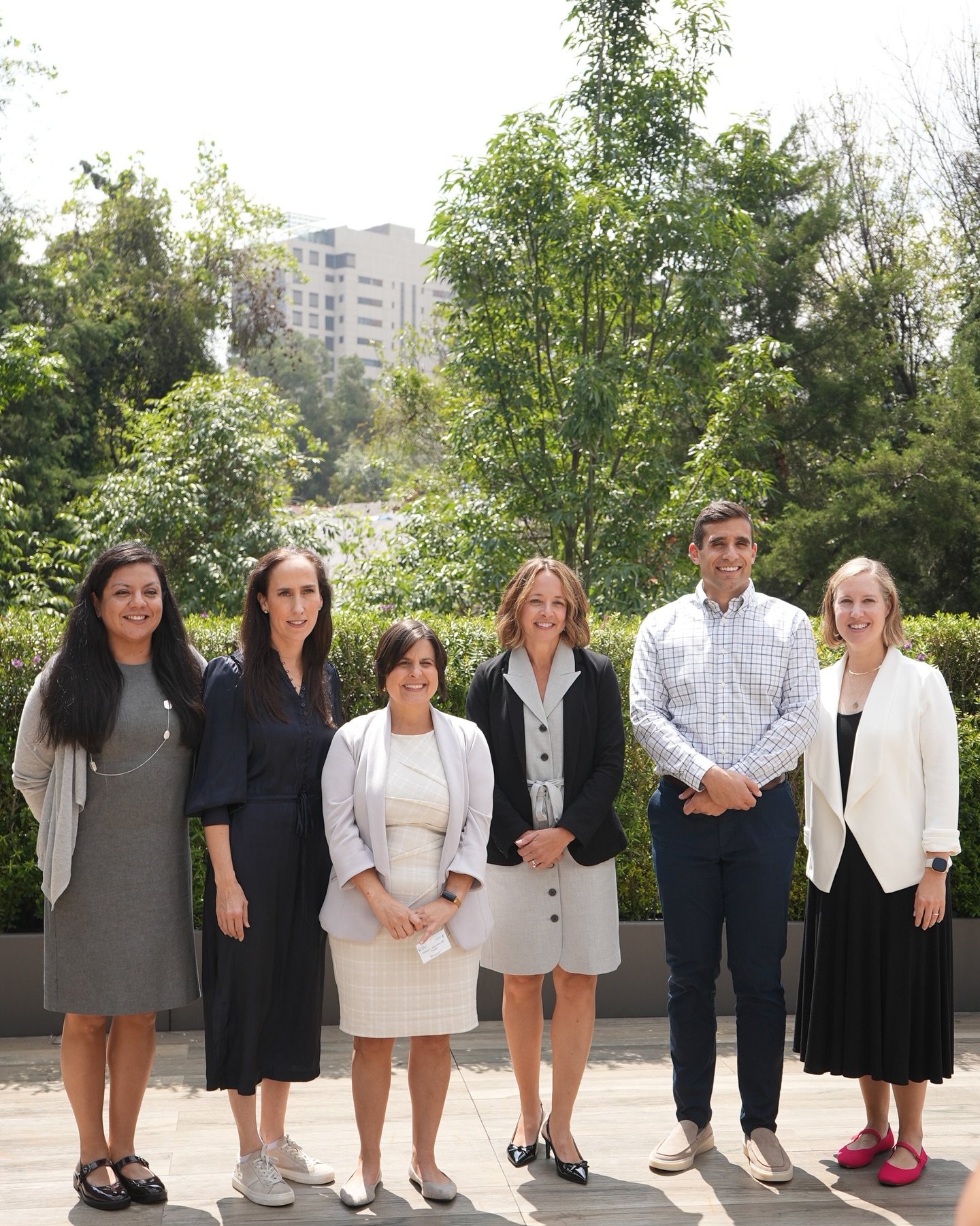 Day 1 of the OMI-MEX General Pediatrics seminar officially kicked off, bringing together fellows from across Mexico and Latin America.
Led by the distinguished faculty from @childrensphila , the program covered key pediatric challenges — from UTI management and hyperbilirubinemia, to acne and complicated pneumonia.
The day concluded with an interactive workshop through Fellows’ Case Presentations, creating a valuable space to translate knowledge into practice and foster meaningful academic exchange.
@OpenMedicalInstitute
#AMSA #Medicina #Profesionalesdelasalud #CapacitaciónMédica #OMIMEX #OMI #Medicine #SeminarioMédico #Pediatría