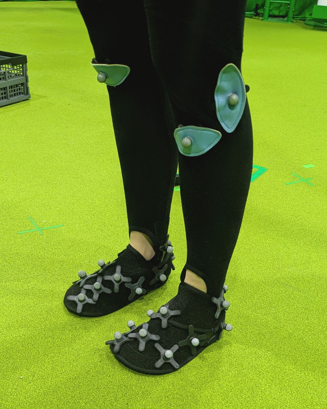 It's feet-ky Friday with Mocap Queen Anna 👣
This is the Rizzoli markerset - a specialist biomechanics markerset that we've been testing out today, which has the capability to isolate limbs. Just one of many supported by @optitrack's Motive.
Isn't amazing what you can do with a few retroreflective markers? 🔎
#TGIF #motioncapture #mocap #biomechanics #rizzoli #rizzolibiomechanics #podiatry