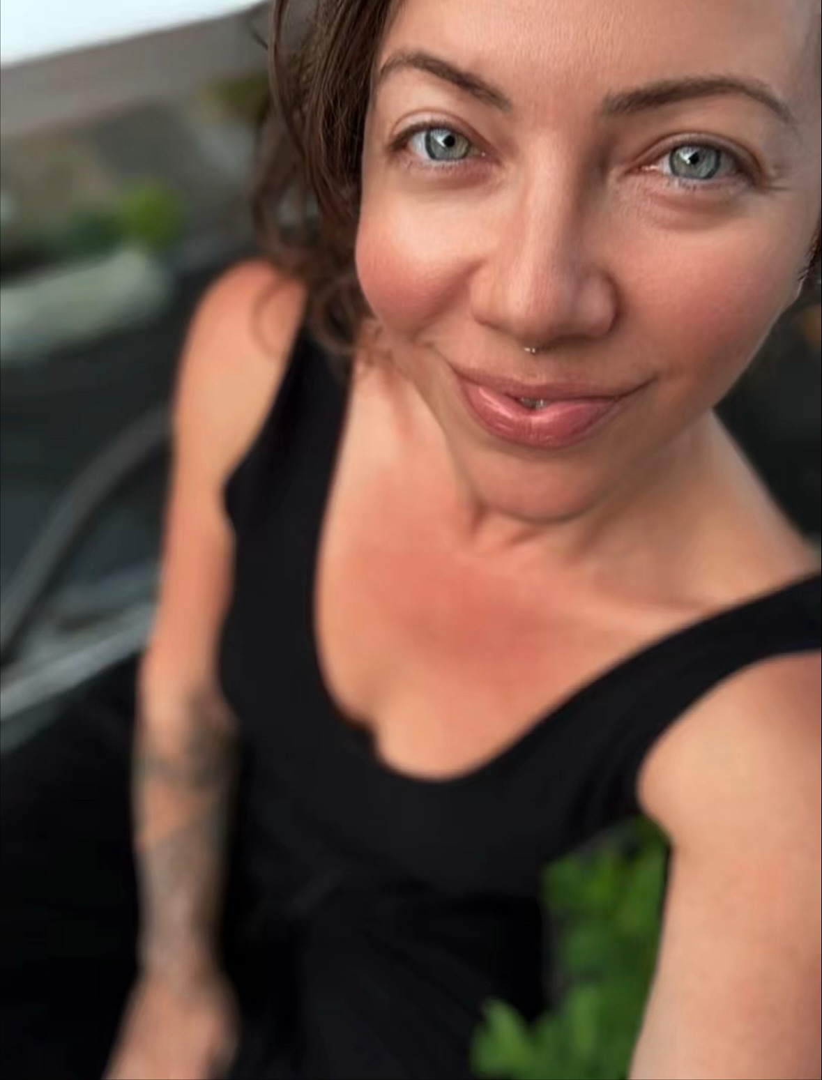 The tenderizing is real.
You are being stripped of all falsity and illusion. Distortions illuminated, the fracture lines felt on every level.
Truth tearing open, so luminous it can feel painfully blinding without soulful integration.
And this is the threshold that the dreaming world enters through, an ever unfolding process of creation.
Where do you turn when the whole world, the old world, is dying in slow mo, before your very eyes?
It looks grim. Perhaps too grim to look, so you grasp for any coping you can find to feel at least a little safe.
Multidimensionally, you are aware on some plane that it is all within. One thread, one story, one Spirit.
Swallowing the roles of separation to feel it all digest back into wholeness.
And yet you are often perceiving through the dimension of separation. Not just simply existing, but embodied living with free will.
Choice. Pure creative power.
Eyes unable to focus as your attention is fragmented through the sea of unique expression.
The space between can feel vast, expanding your lens & capacity to participate in a way that invites you to regulate your responsibility to craft something beautiful and surrender what is beyond you in this human flesh suit.
You must let your soul lead, to ensure you aren’t quickly grasping to a whole new way, story or identity.
Float in the abyss for a little while.
Allow yourself to find comfort in the unknown. All it takes is letting go of the resistance to the inevitable.
Just let go. And return to the infinite space of your own presence.
If you’d like some somatic tools for wholesome integration, come play in a safe and simple space for exactly that.
Gentle rememberings are woven weekly into the growing Echo Membership Chamber.
Full spectrum, multidimensional embodied tending to the Luminous Energy Field in a safe space to reveal the dreams that your soul is here to weave.
It is truly just sweet 🕊️✨
#multidimensional #embodiment #somatics #bodywisdom #intheplasma #perception #portal #integration #trust #presence #lef #listening #curiosity #tattooartist