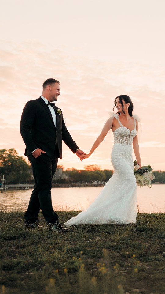 ✨ From prom dates to soulmates 🤍
High school sweethearts who never lost the butterflies 🦋 Zoe and Nathan's wedding at Beachgrove was nothing short of pure joy - huge smiles, bubbly energy, and a love that feels as fresh as it did when they were teenagers, yet beautifully matured 💕
@carriejphotographer
@gabriellesmithphoto
@emilieroyalphotography
@beachgrovegolfcc
@djstrugzz
@thiessenflowers
@gailsflowersandeventdecor
@bridetobe.boutique
@bellissimabeautybar_
@hairbyalyssalauzon
@daniela_hairstylist
@gennarocoffeeco
@clykstudio
#blurthelinefilms #windsorweddingvideographer #windsorwedding #windsorweddingvideography #weddingfilm #justmarried #weddingseason #windsorweddingvideo #highschoolsweethearts #beachgrove #beachgrovegolfclub #beachgrovewedding