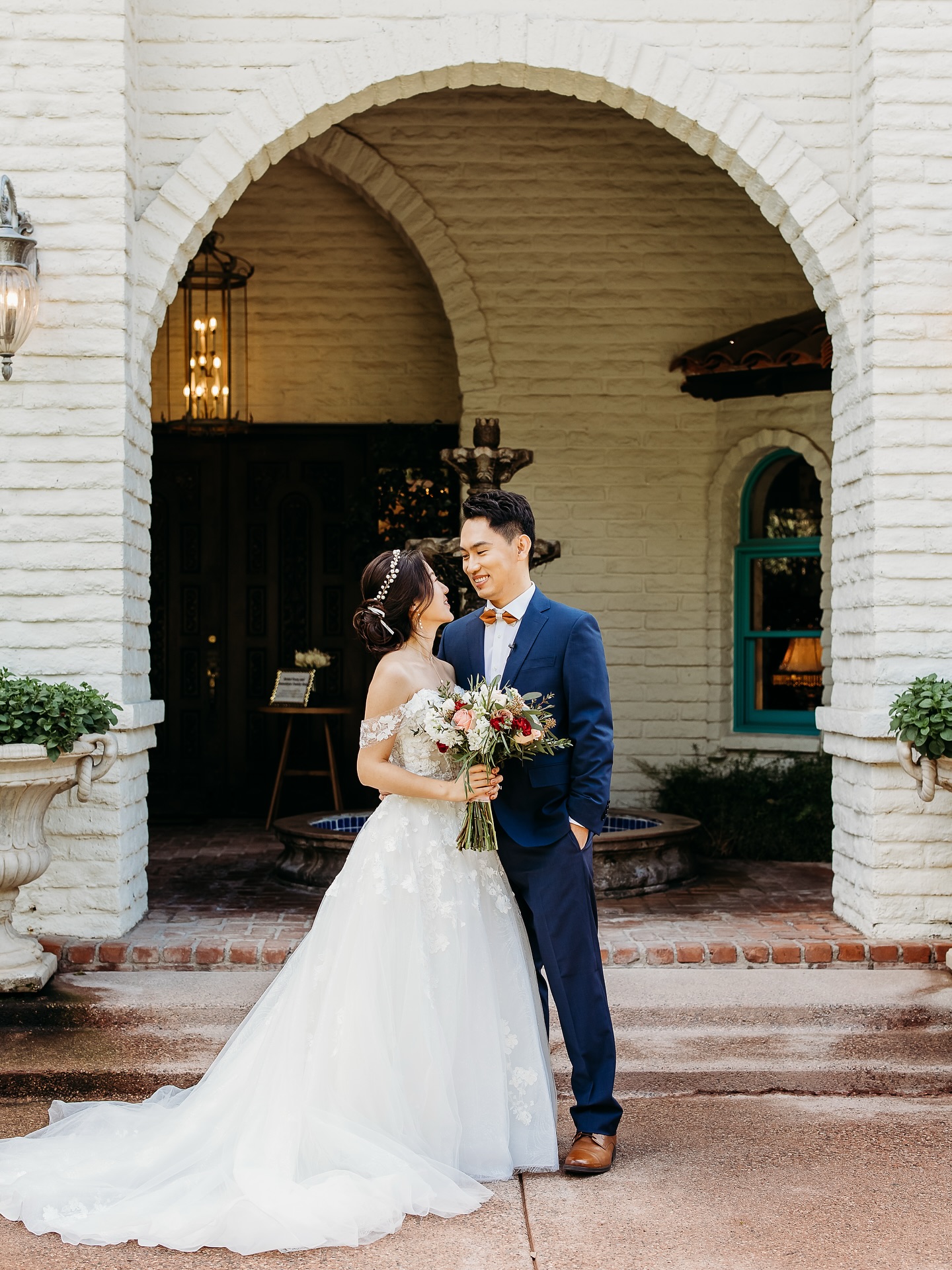 A love so timeless, it speaks louder than words. 💕
.
.
#photography #kategrutskyphotography #phoenixphotography #phoenixphotographer #photooftheday #phoenix #arizona #arizonaweddingphotographer #azweddingphotographer #wedding #weddingphotography #weddingday #weddingphoto #couplegoals #couplephotography #couplephotoshoot #coupleportrait