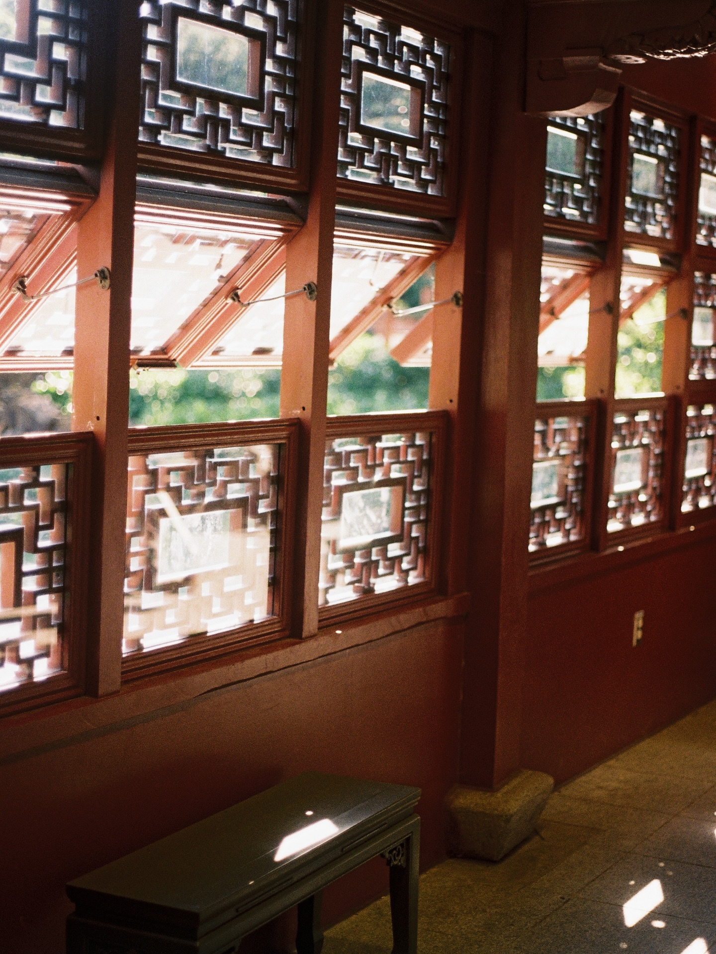 Jardin botanique de Montréal
-
#filmcamera #film #camera #photography #mood #moodygrams #instagood #lomography #日常 #color #colorfilm #analoglove #filmy #canonae1 #kodak #montreal #canada #botanique #garden #China #summermemories