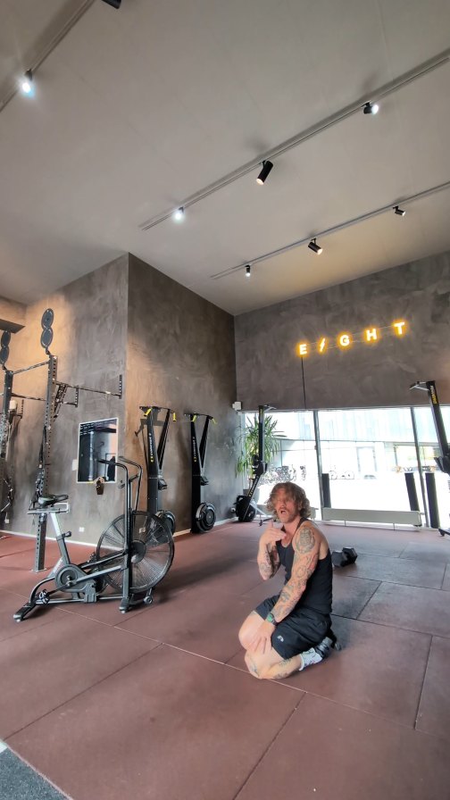 I suppose I'm in the before and after business (kind of)
Here's my before and after this heavy workout. I found this tough today. Must be a full moon or something 😉
EMOM 20
1st minute 6 Dumbbell thrusters+ 3 Burpees
2nd minute 15 kcal bike
3rd minute 6 Dumbbell thrusters+ 3 Burpees
4th minute 15 kcal Ski erg
Absolutely disgusting for me. I stuck with the 22,5 kilos and stuck with 15 kcals all the way.
How hard it hits is completely up to you.
You can scale it down by lowering the weight and going for fewer calories.
Music by @wojtek.band.dk